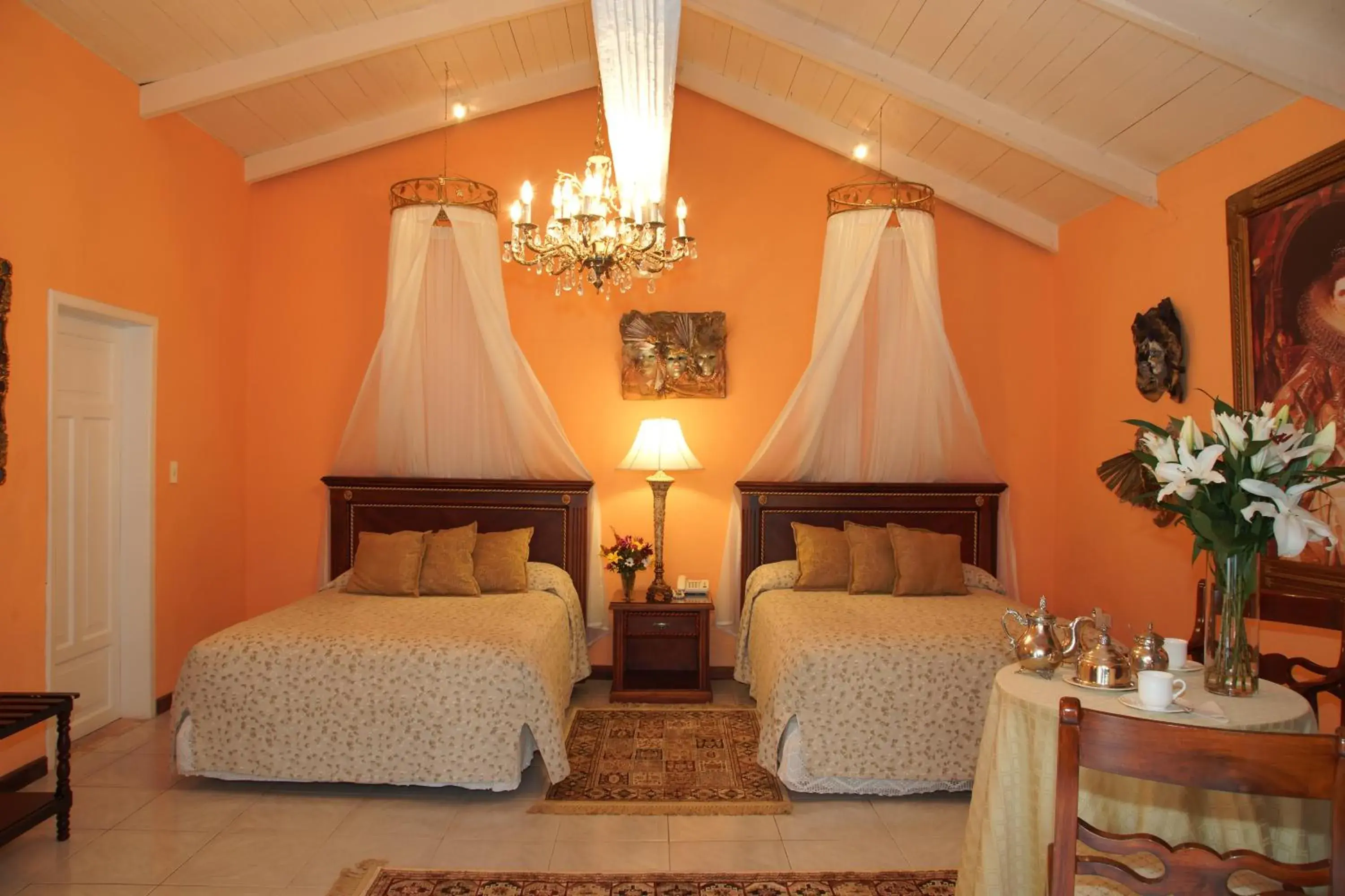 Queen Suite in La Mirage Garden Hotel & Spa Queen Suite in La Mirage Garden Hotel & Spa