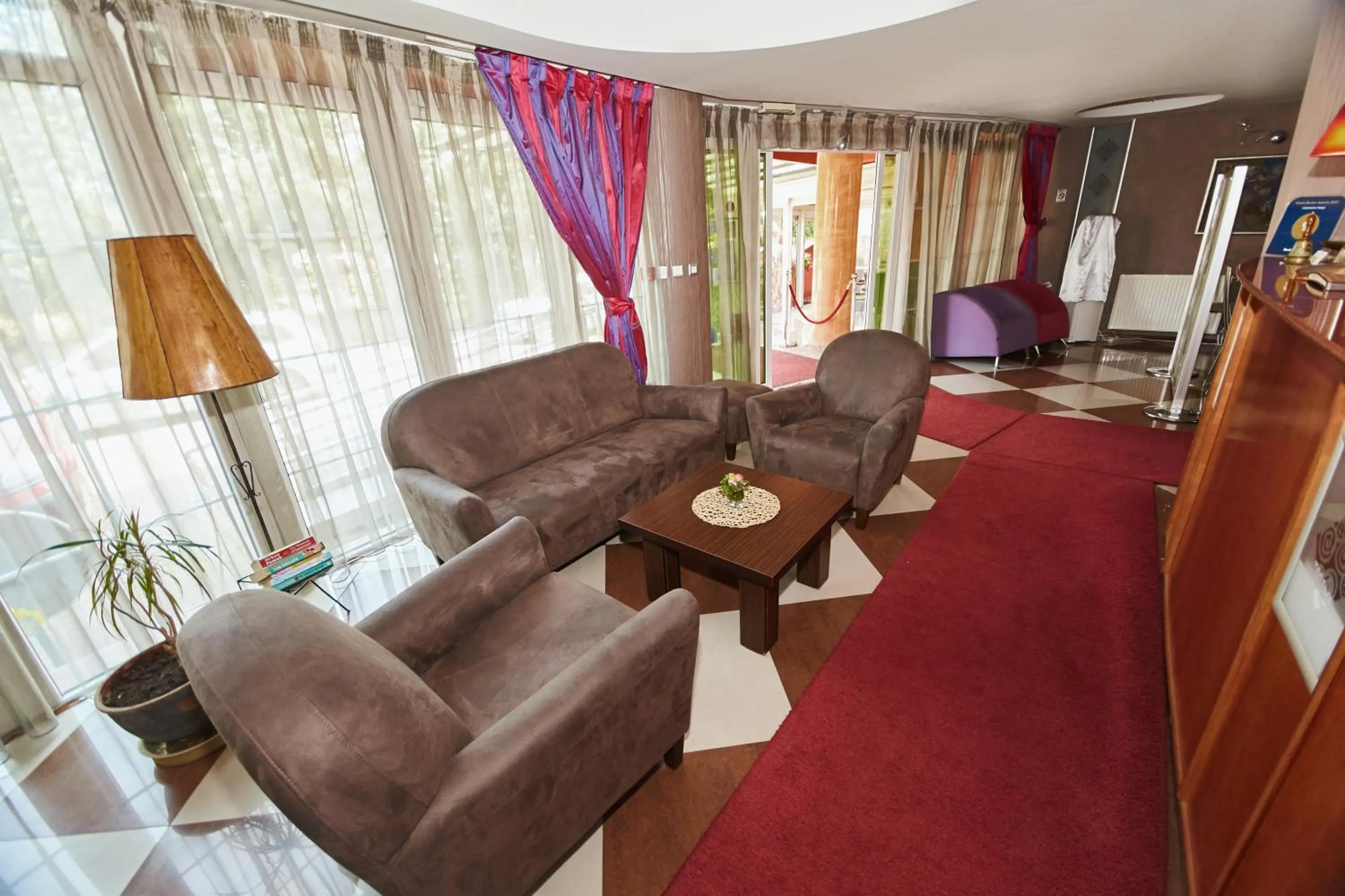 Lobby or reception in Leonardo Hotel