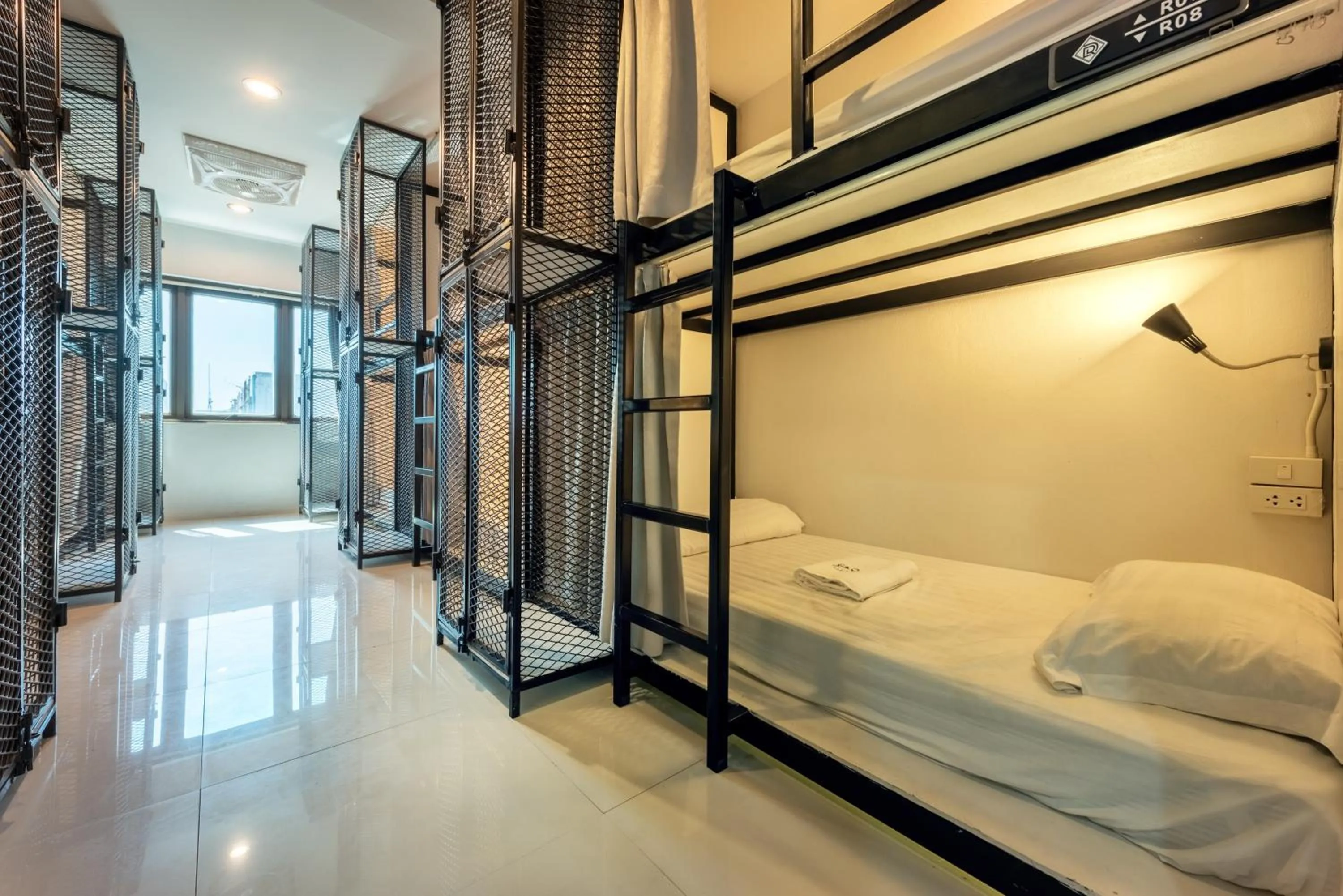 Bed in Sloth Hostel Don Mueang