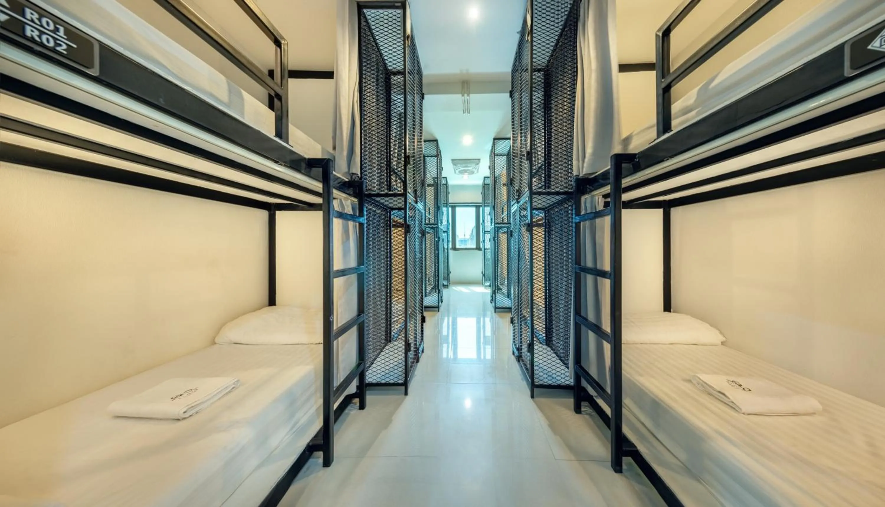 Bed in Sloth Hostel Don Mueang