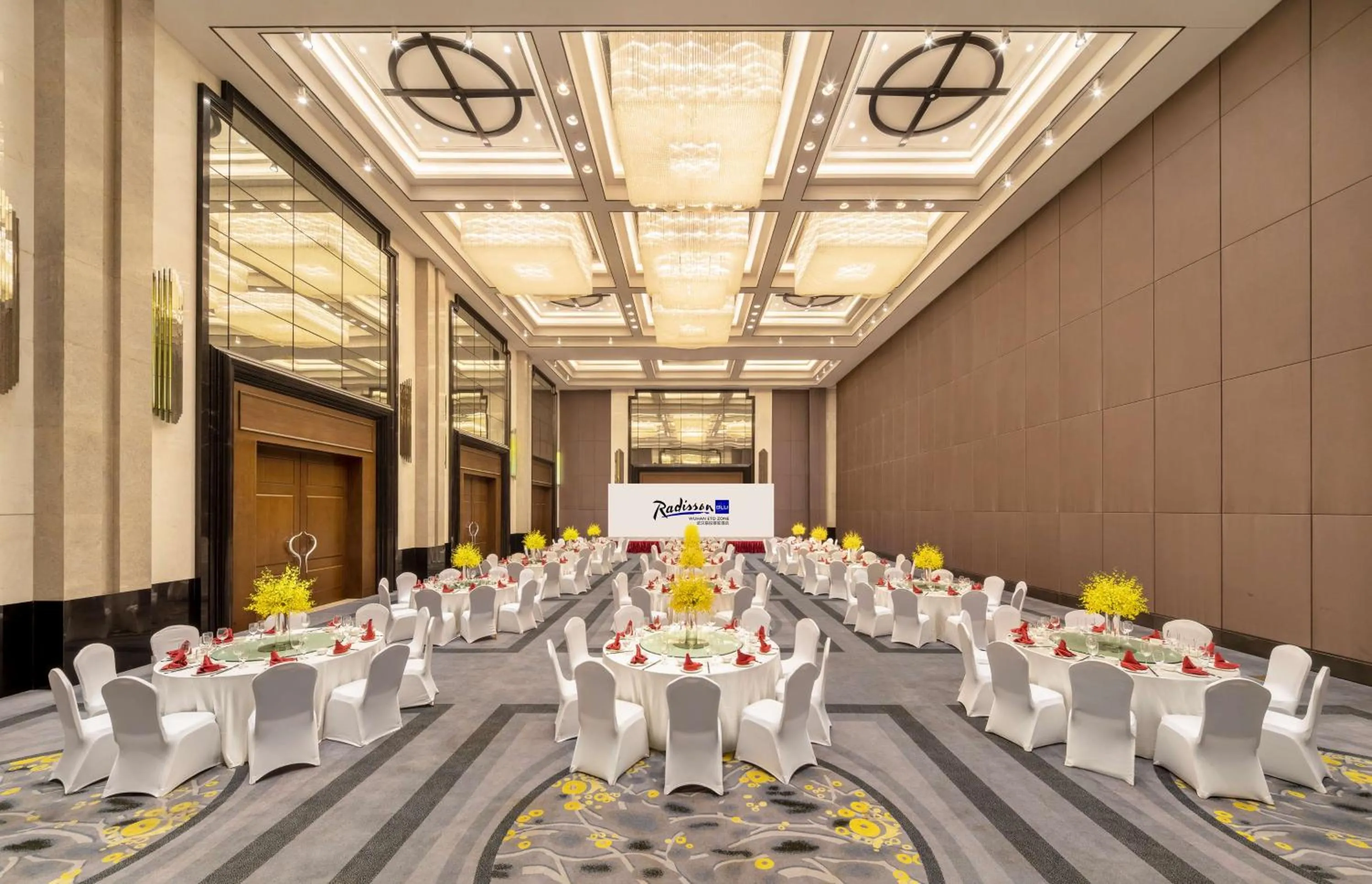 Banquet/Function facilities in Radisson Blu Hotel Wuhan ETD Zone