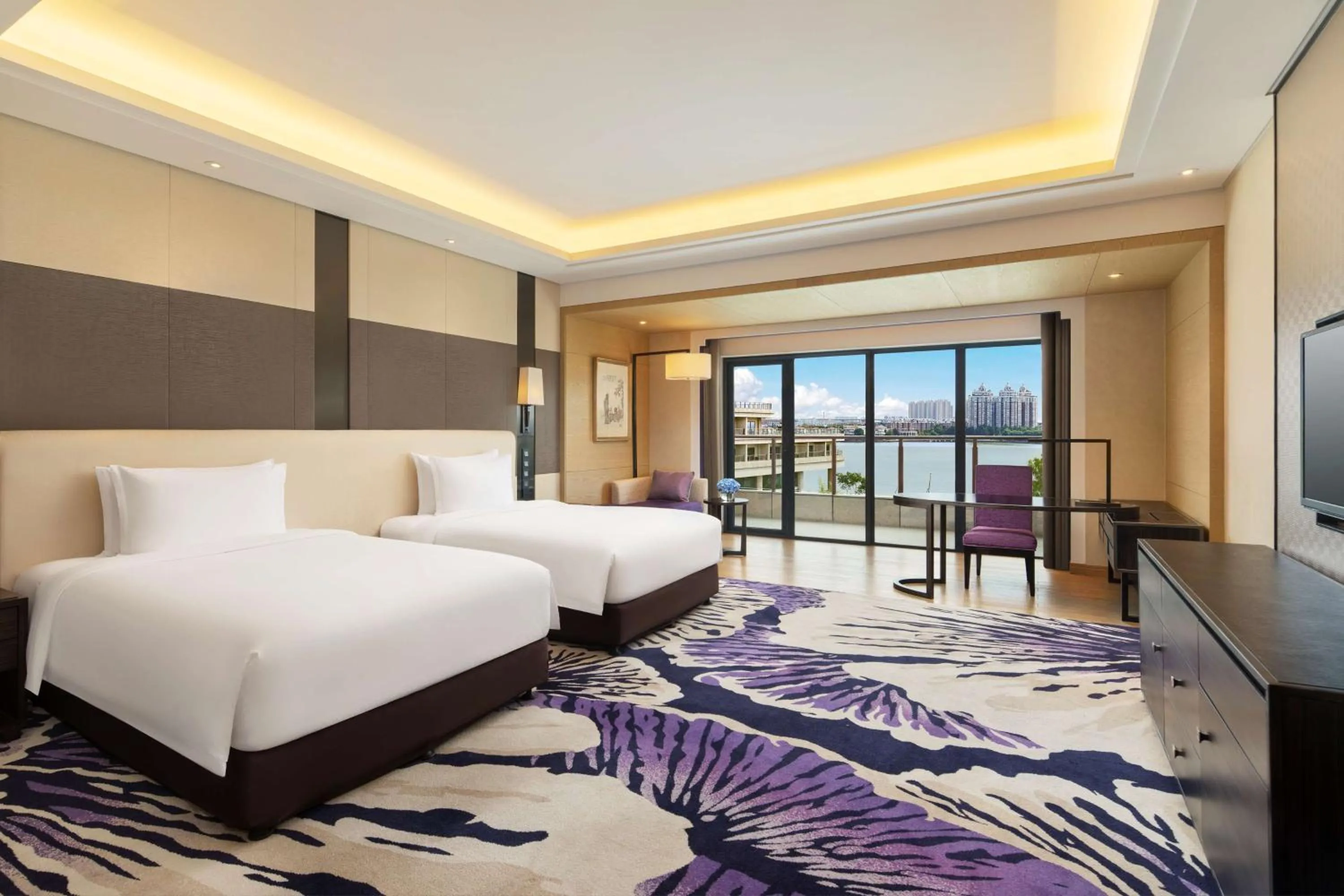 Bedroom, Bed in Radisson Blu Hotel Wuhan ETD Zone