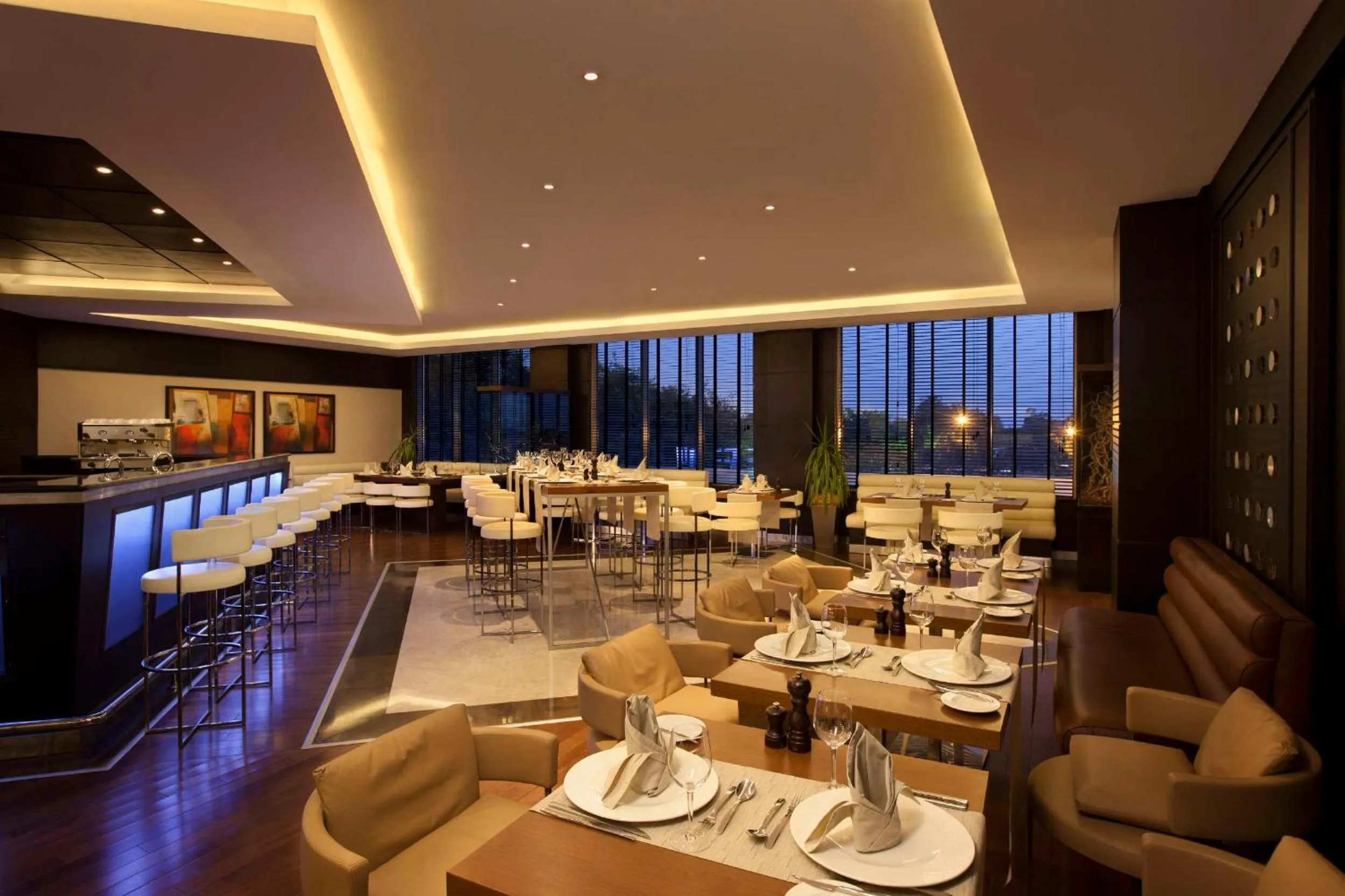 Lounge or bar in DoubleTree by Hilton Hotel Aqaba