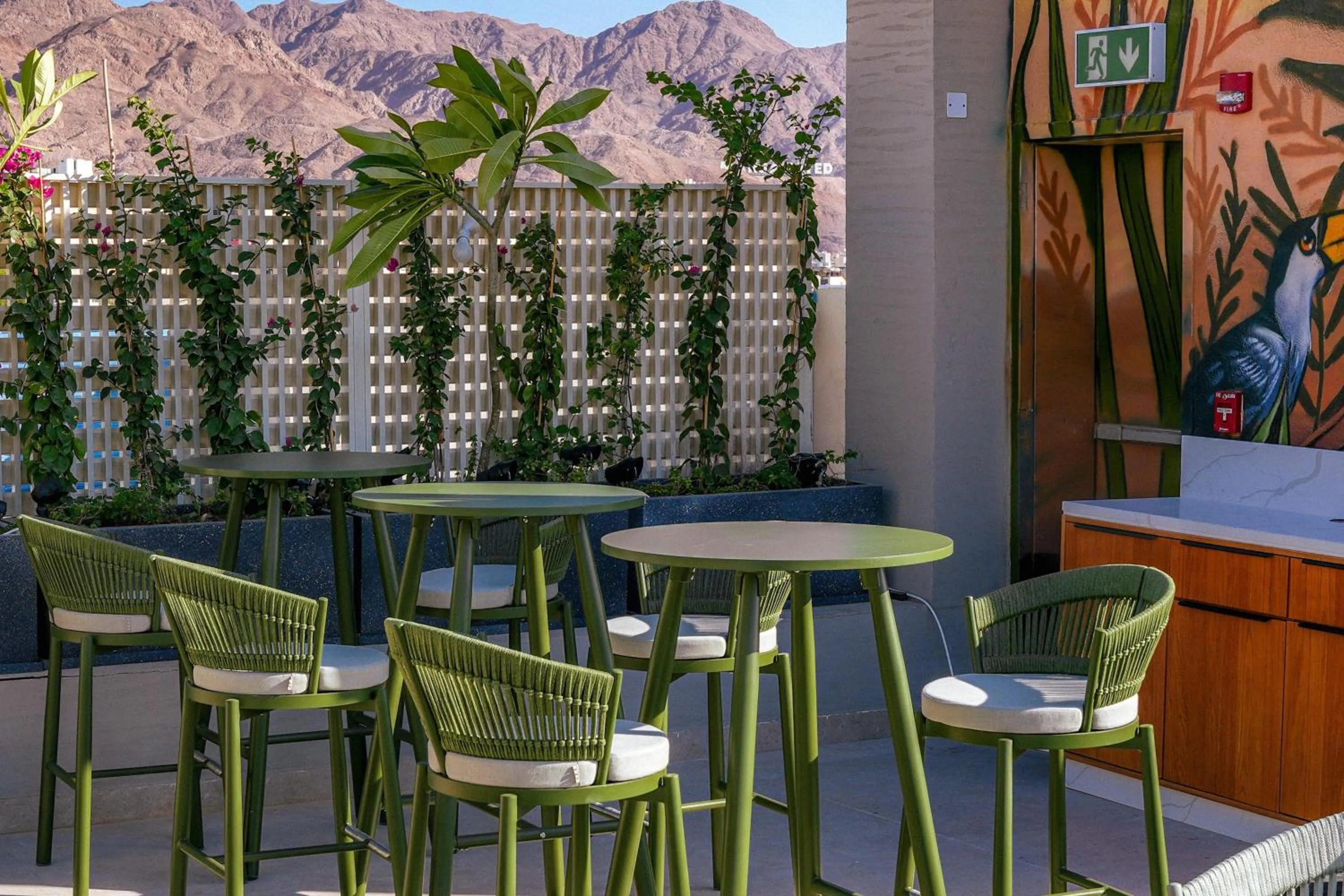 Lounge or bar in DoubleTree by Hilton Hotel Aqaba