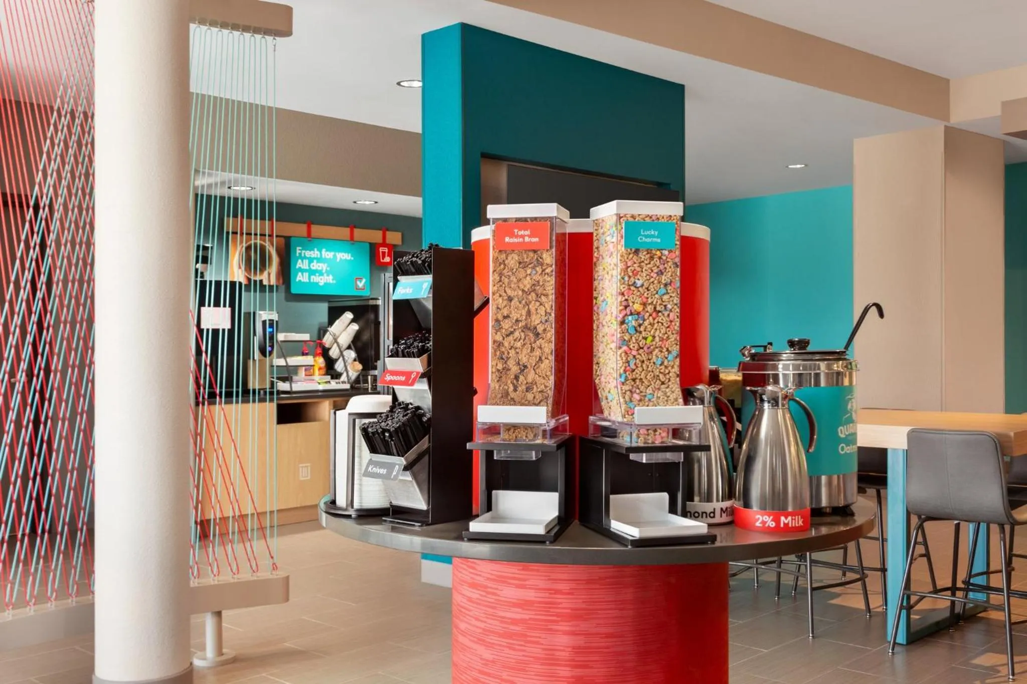 Restaurant/places to eat in avid hotels - Lancaster by IHG