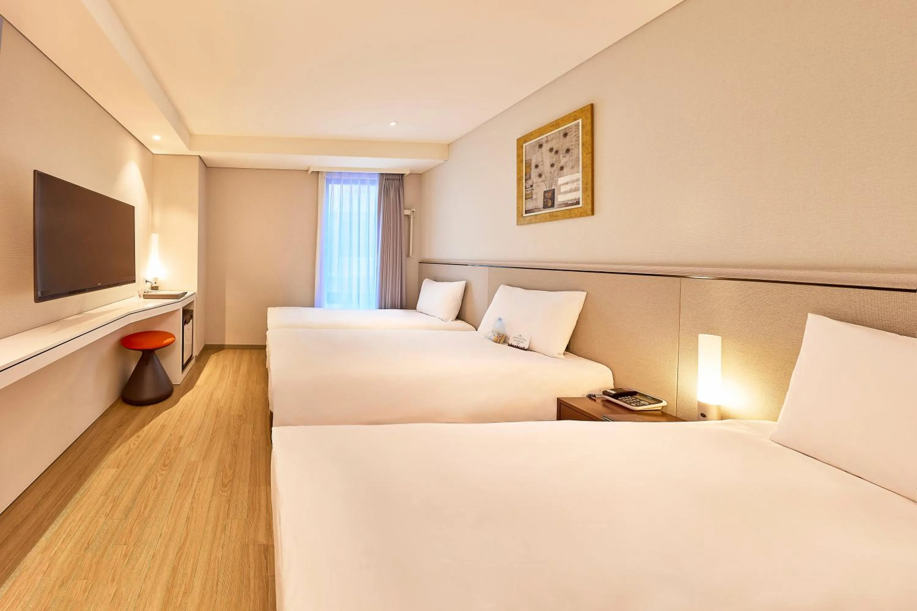 Bed in Hotel Thomas Myeongdong