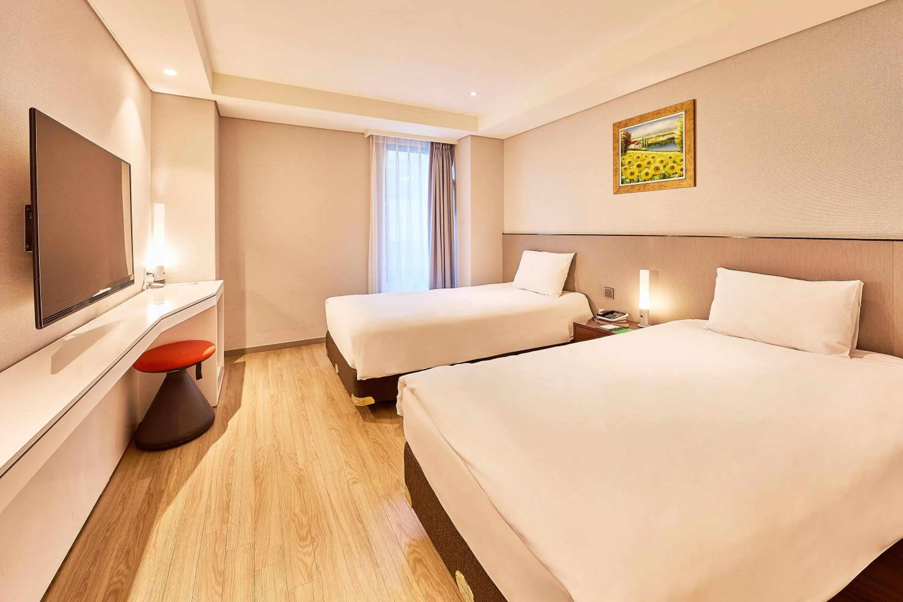 Bed in Hotel Thomas Myeongdong