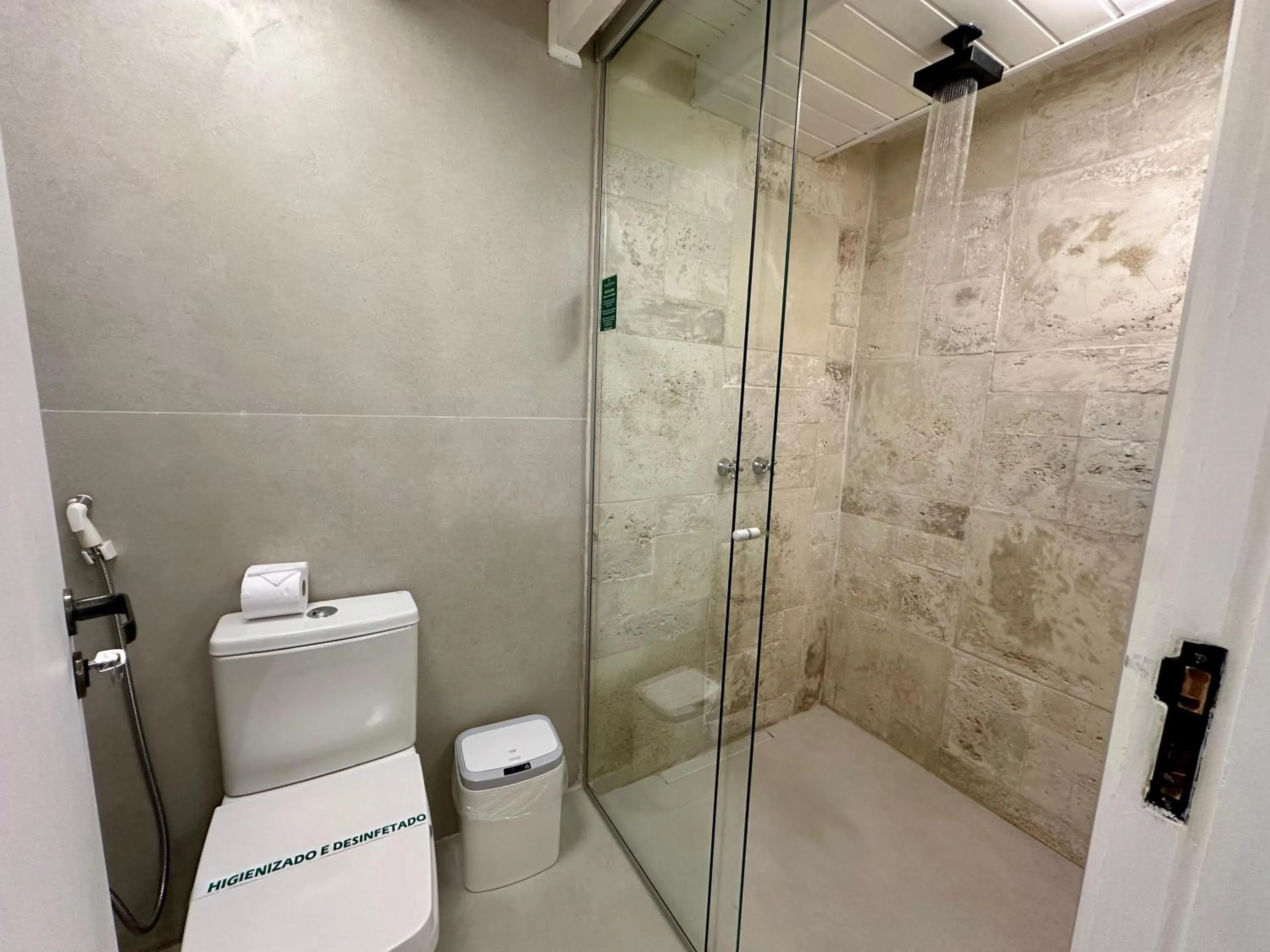 Shower in Pousada Alto Da Boa Vista