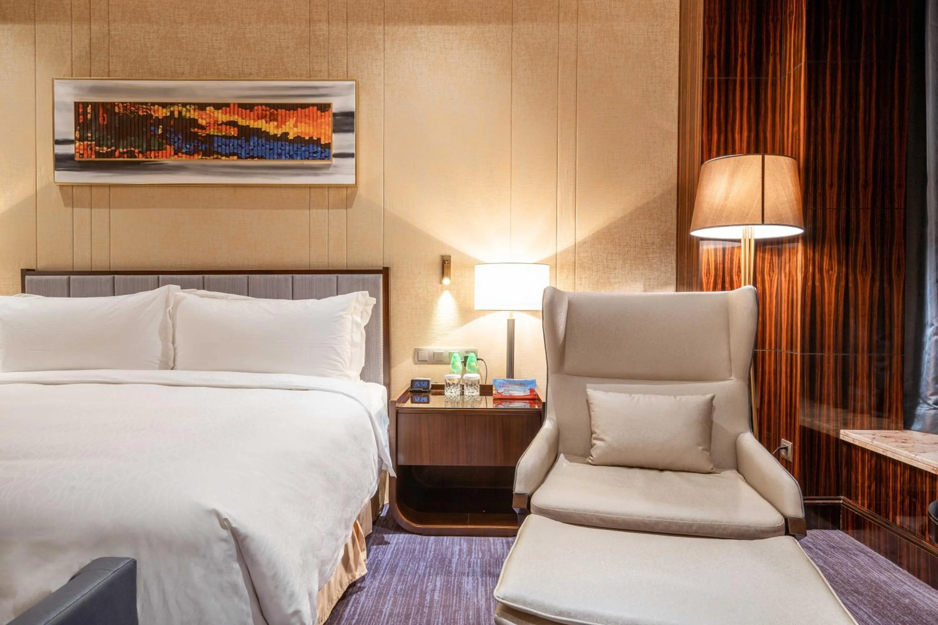 Bedroom in Chateau Star River Shaanxi