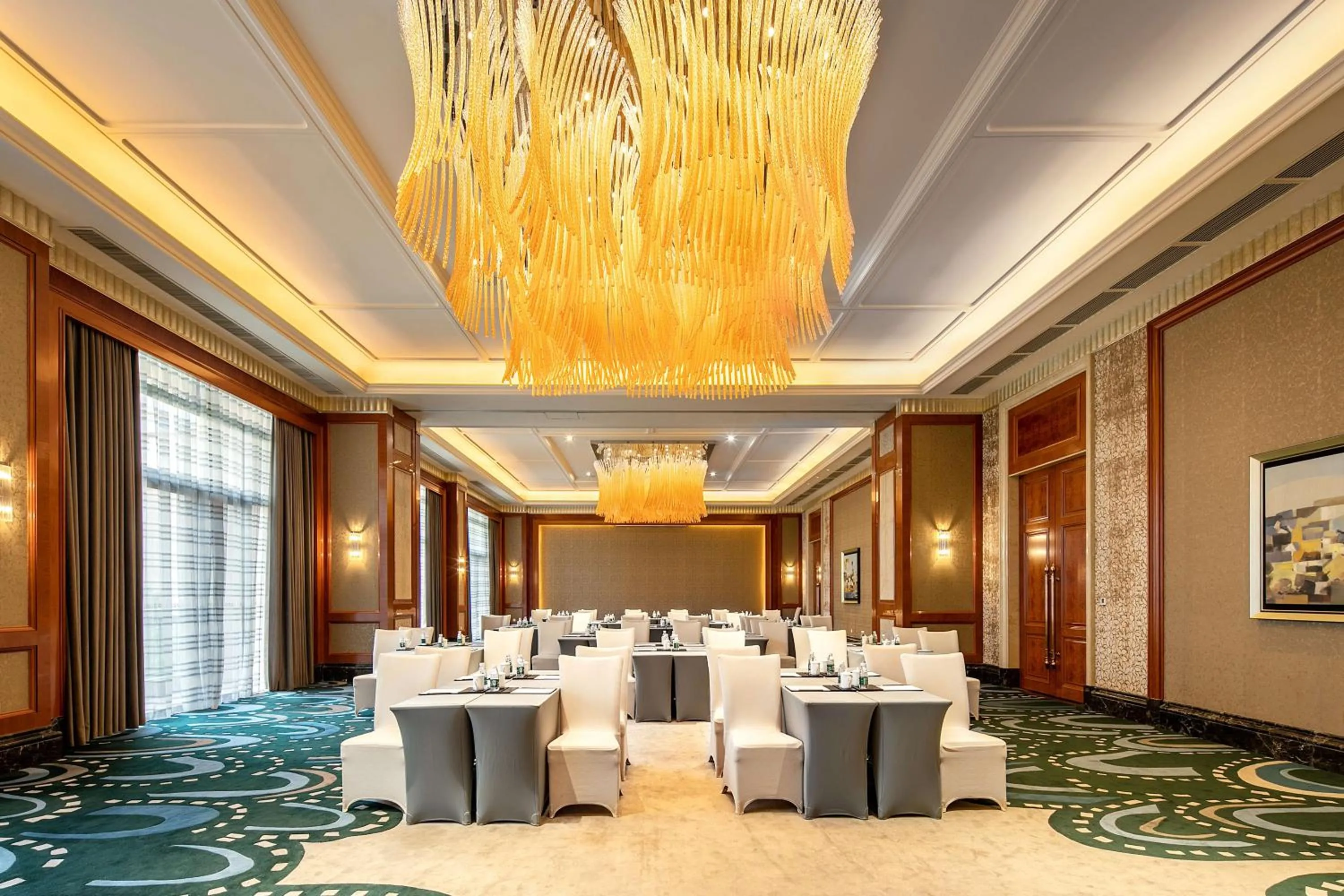 Meeting/conference room in Chateau Star River Shaanxi