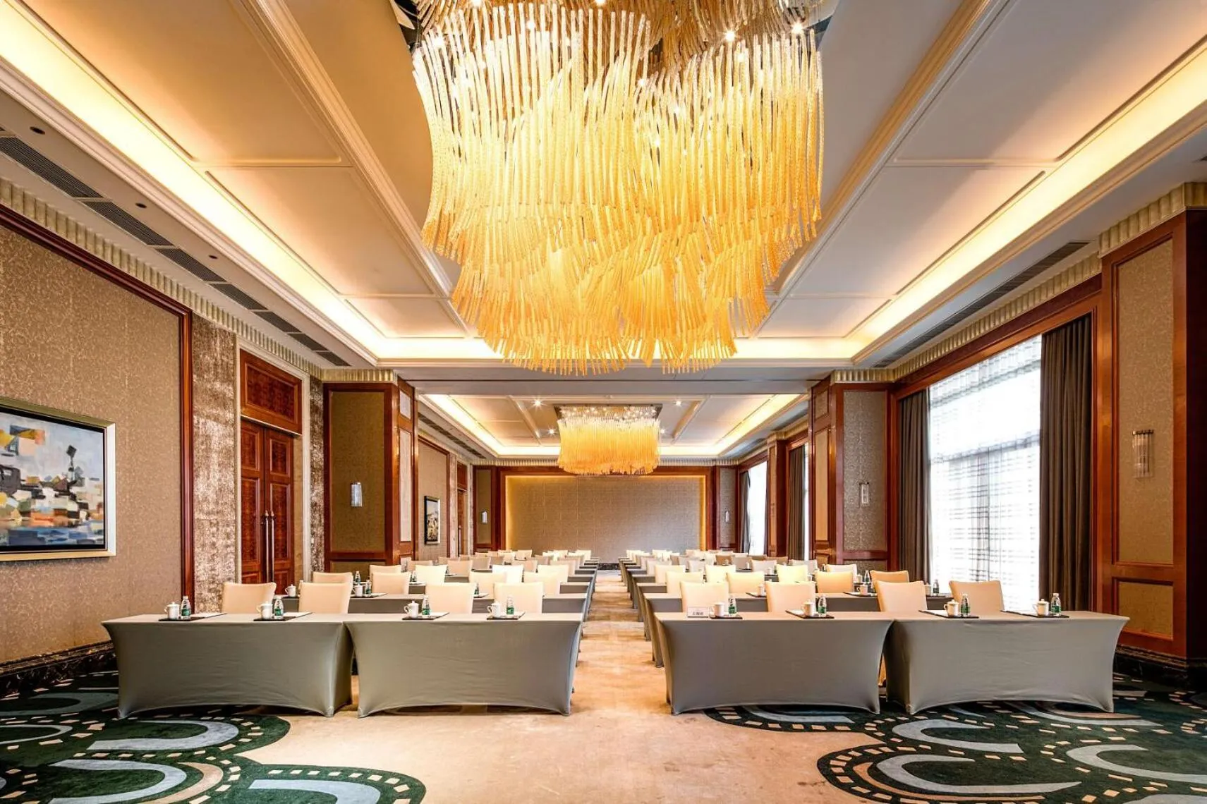 Meeting/conference room in Chateau Star River Shaanxi
