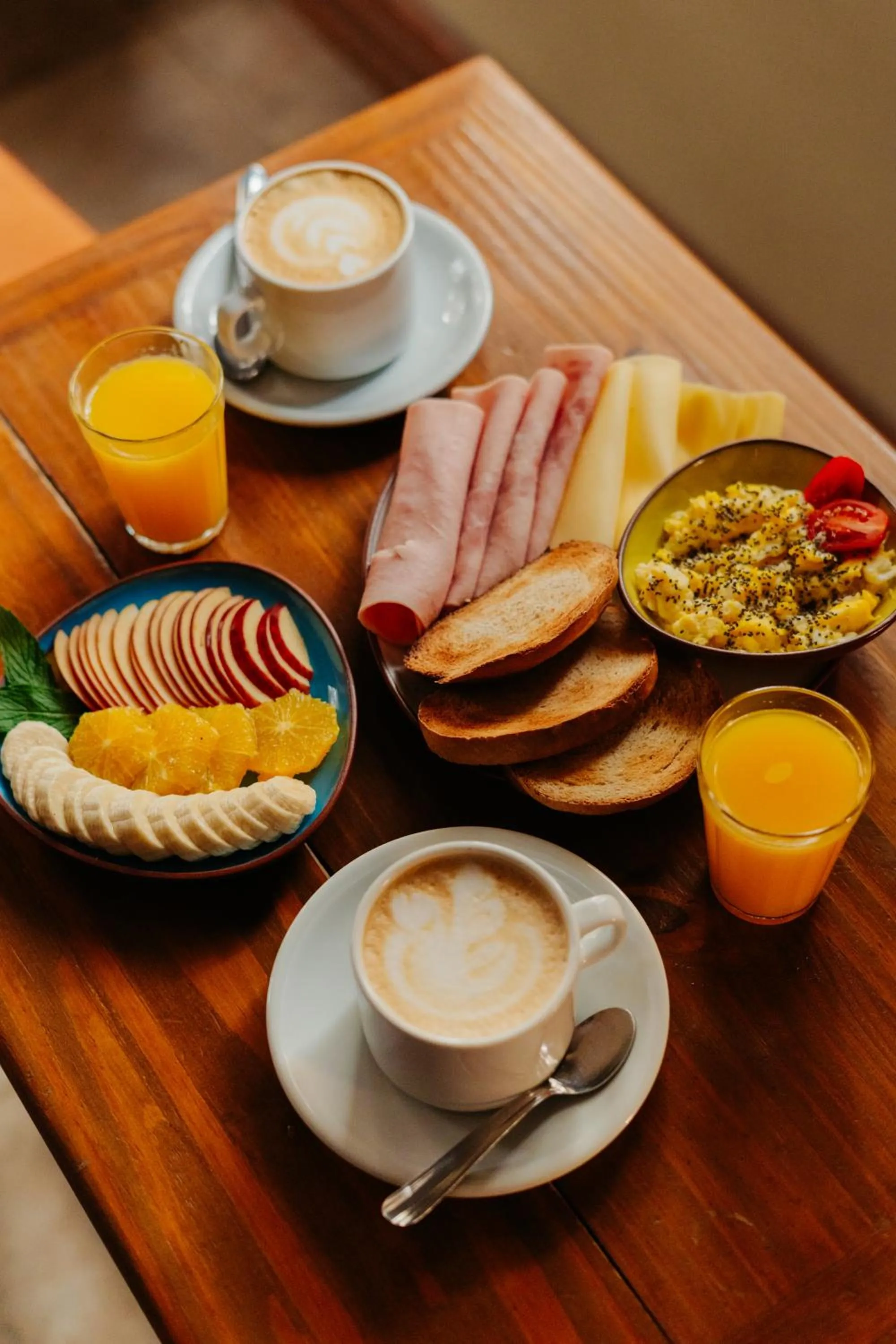 Breakfast in Hotel Xumec Mendoza Centro
