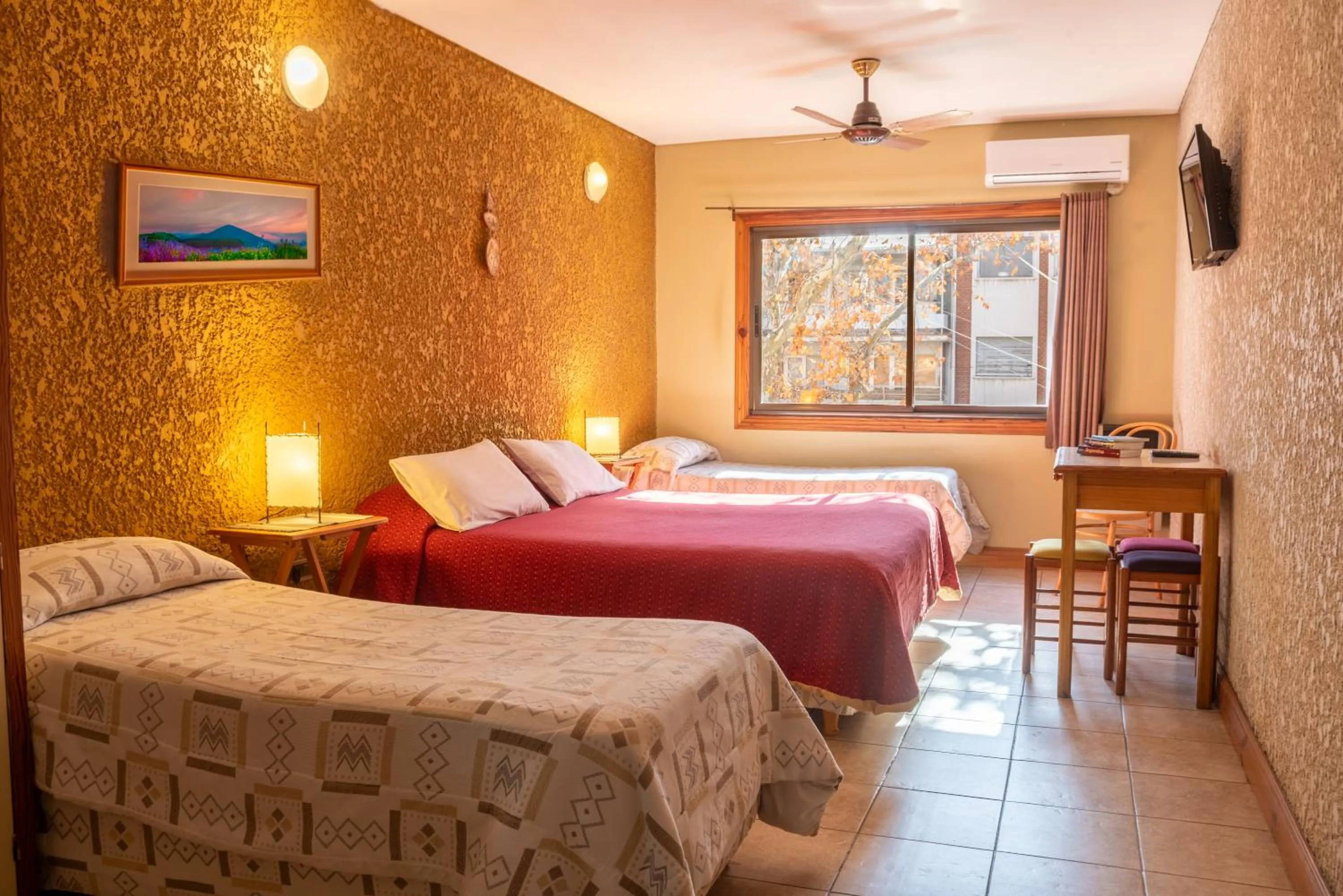 Photo of the whole room, Bed in Hotel Xumec Mendoza Centro