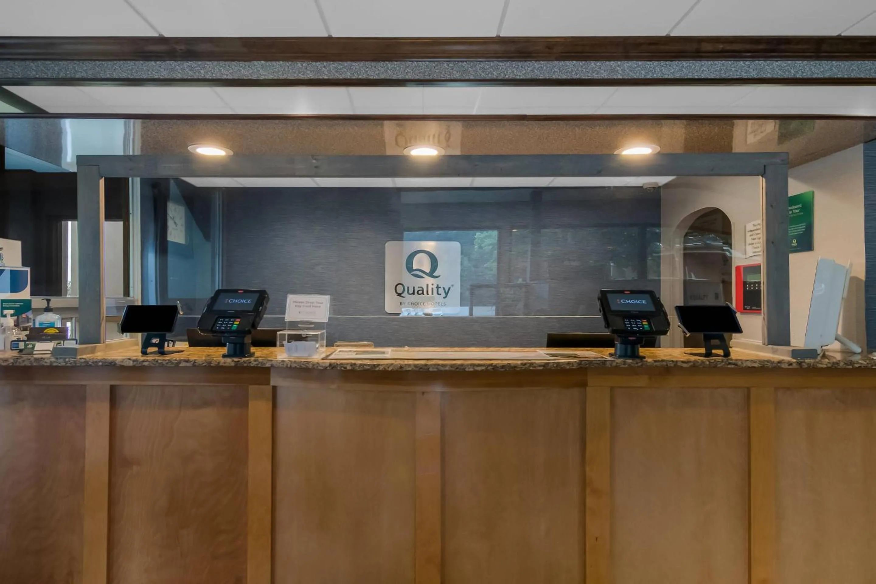 Lobby or reception in Quality Inn Westfield - Springfield