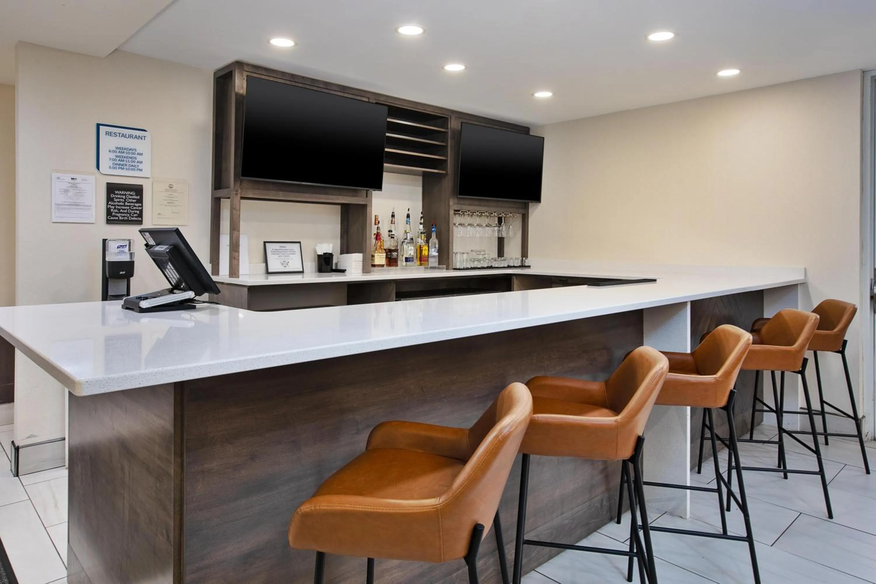 Lounge or bar in Hilton Garden Inn Chesapeake Greenbrier