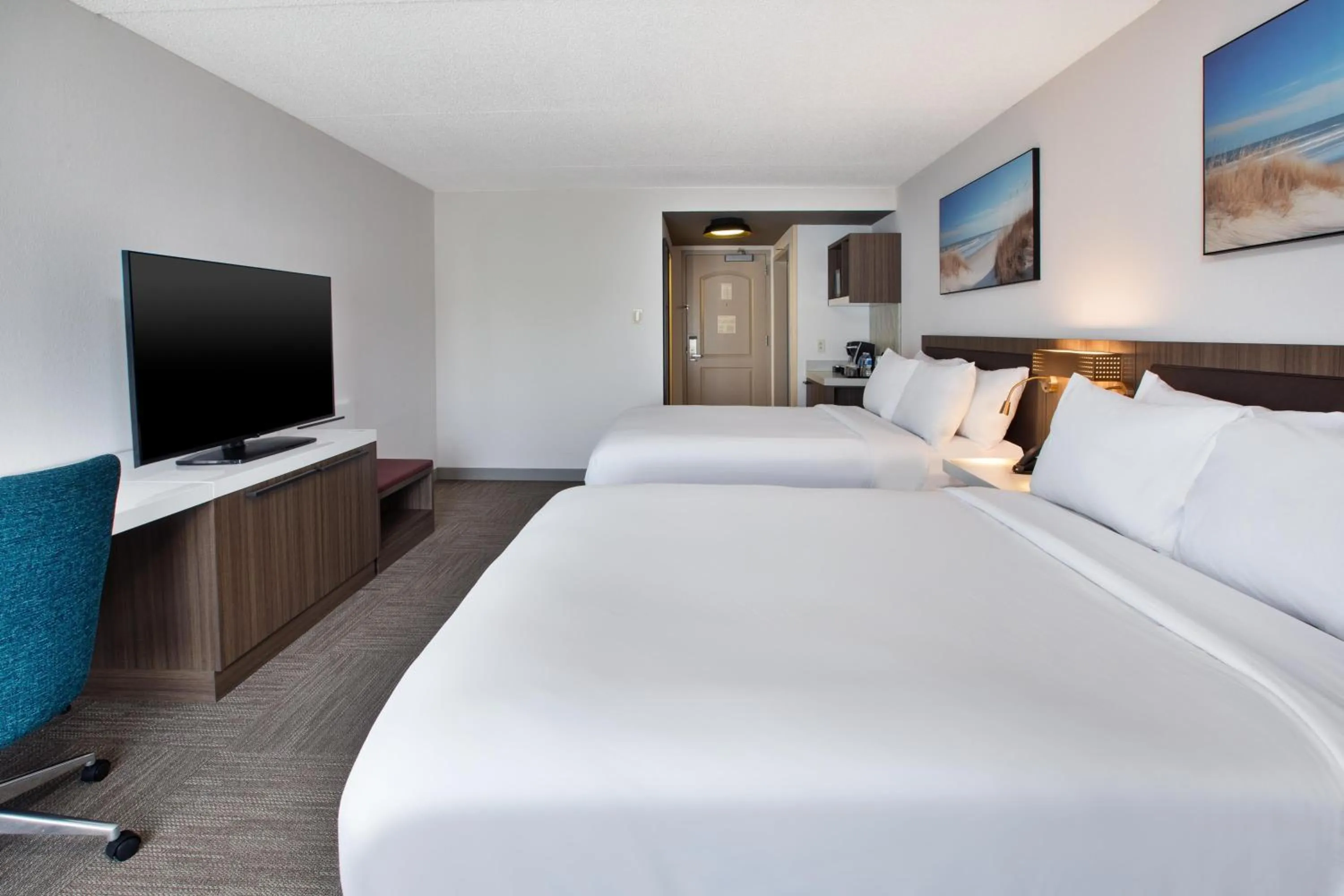 Bed in Hilton Garden Inn Chesapeake Greenbrier