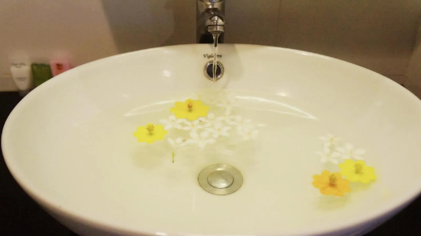 Bathroom in Thai Hoa Mui Ne Resort