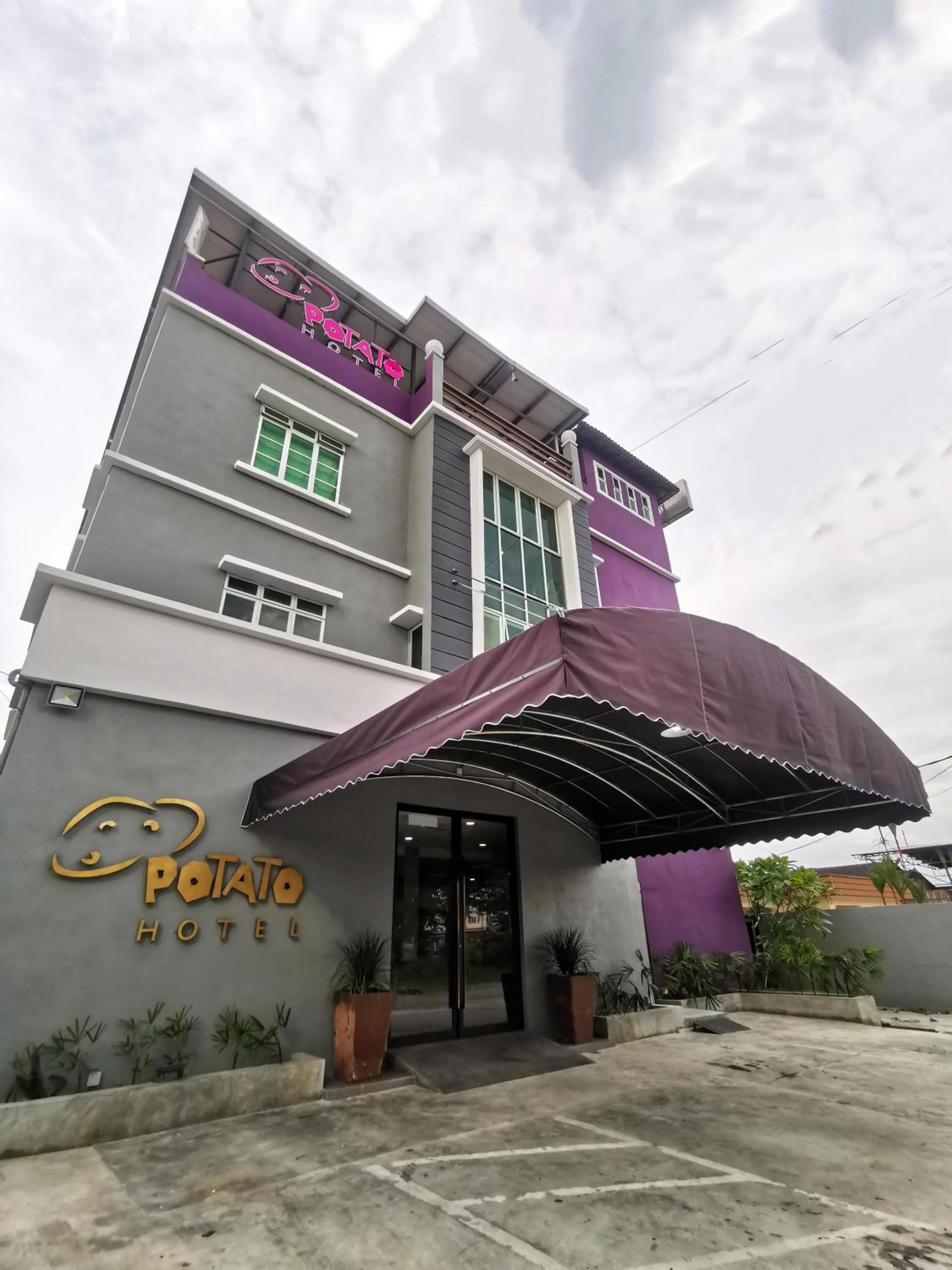 Potato Hotel