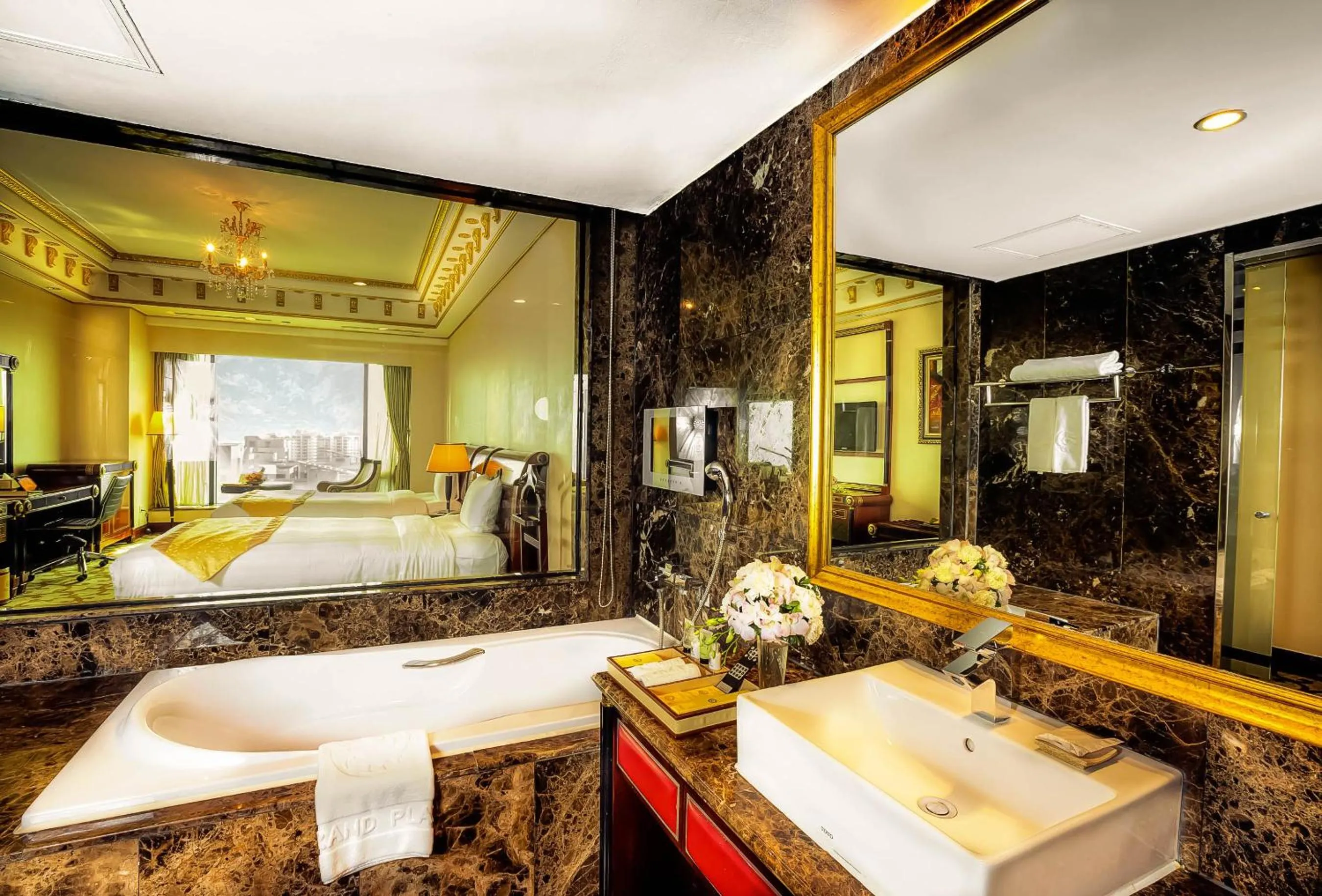 Bathroom, Bed in Grand Plaza Hotel Hanoi