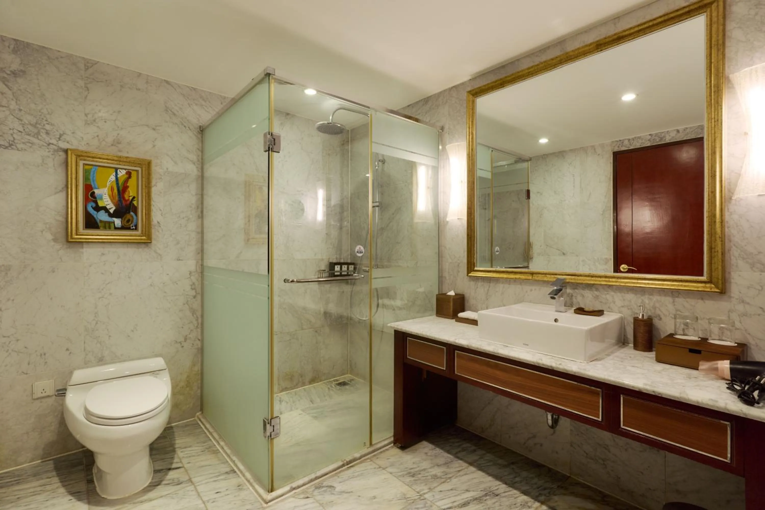 Bathroom in Grand Plaza Hotel Hanoi
