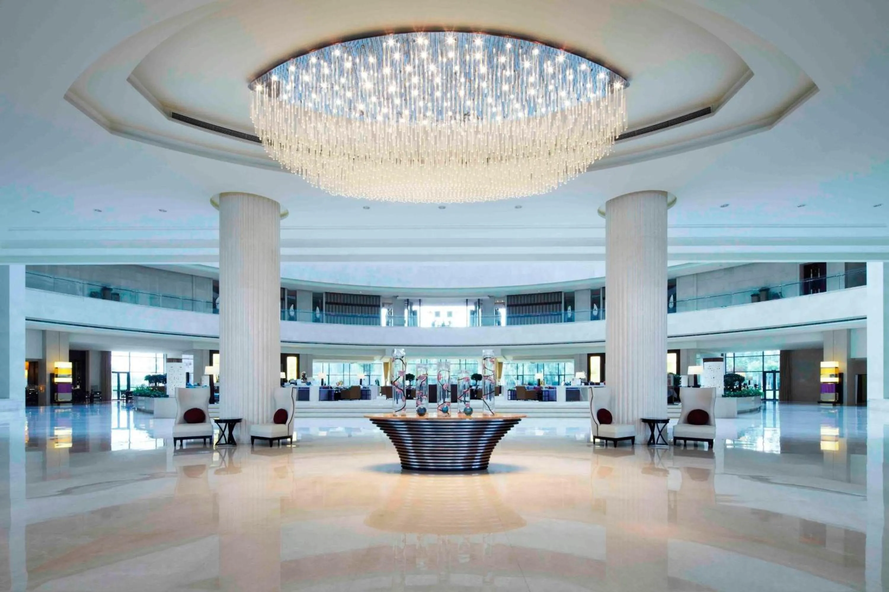 Lobby or reception in Renaissance Tianjin Lakeview Hotel