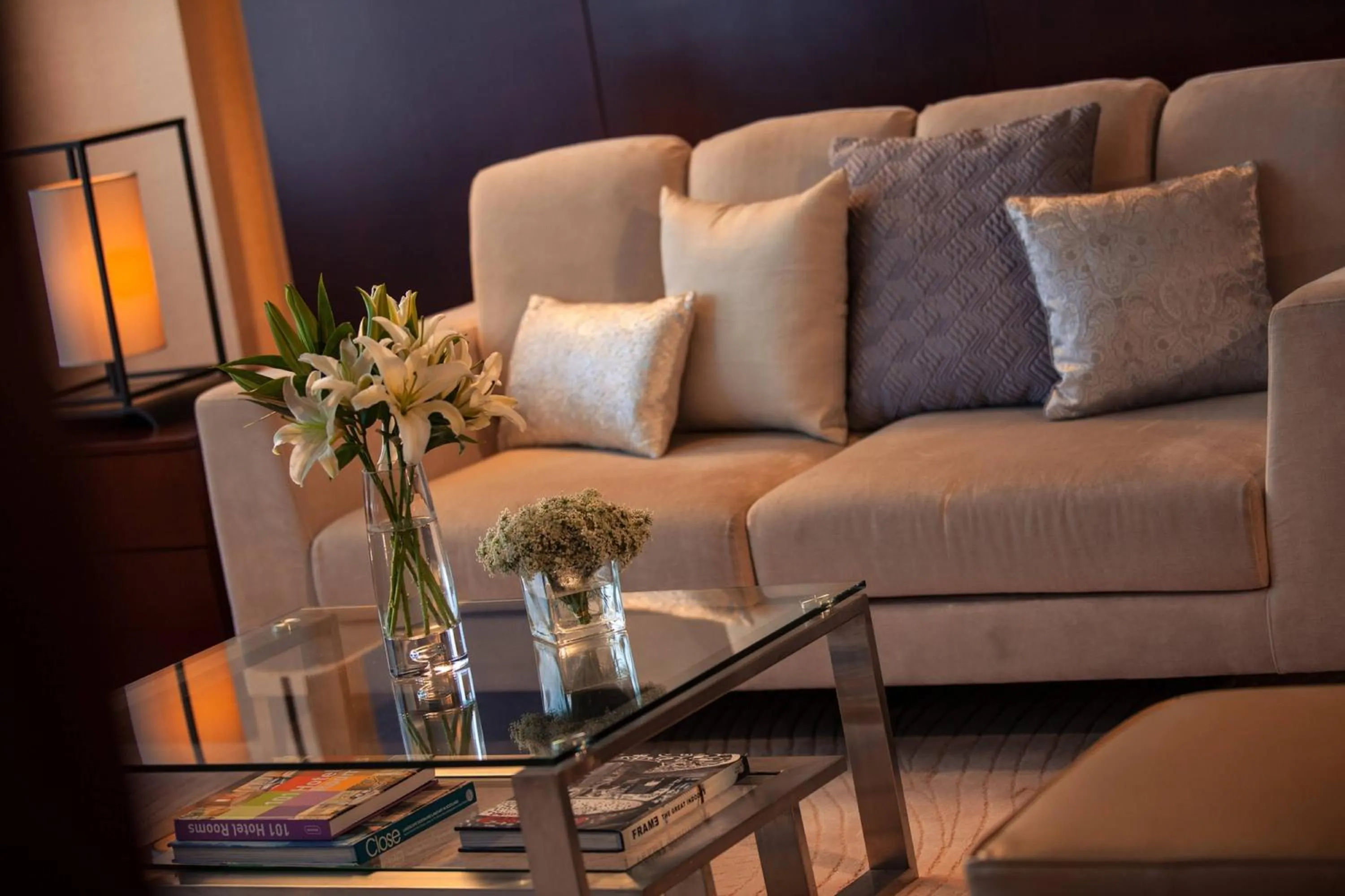 Bedroom in Renaissance Tianjin Lakeview Hotel