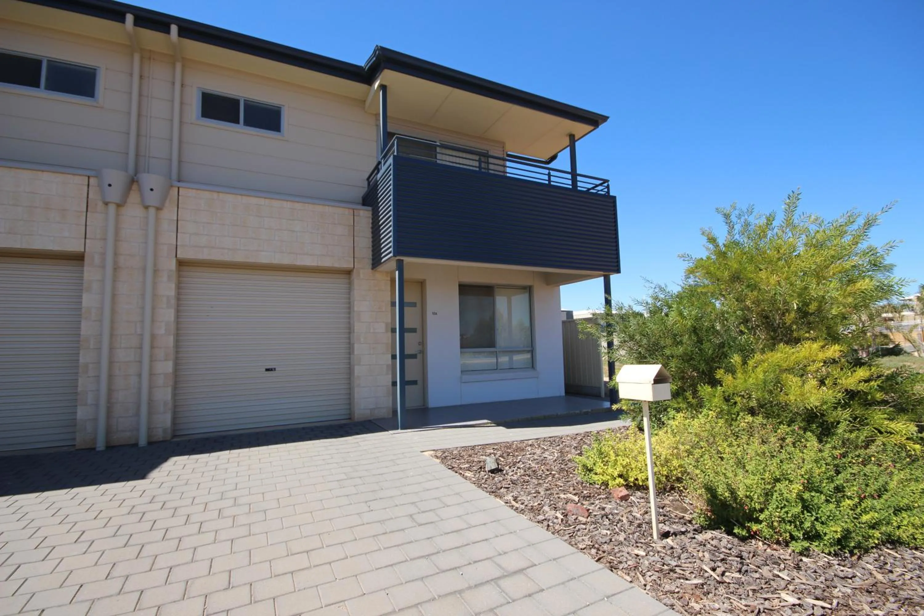 Facade/entrance in Wallaroo Marina Apartments