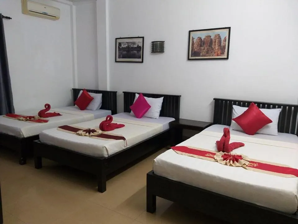 Bed in Victory Guest House