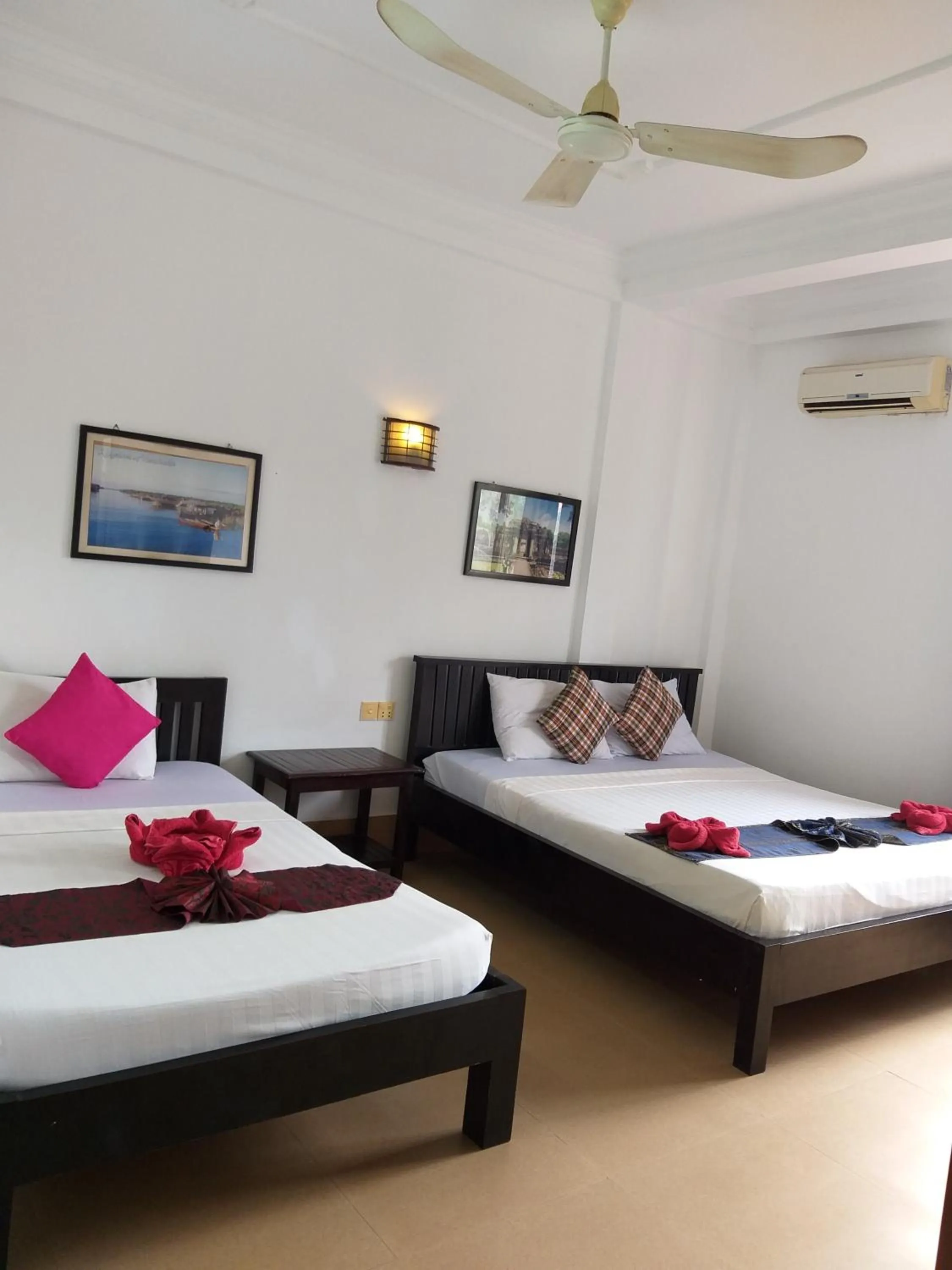 Bed in Victory Guest House