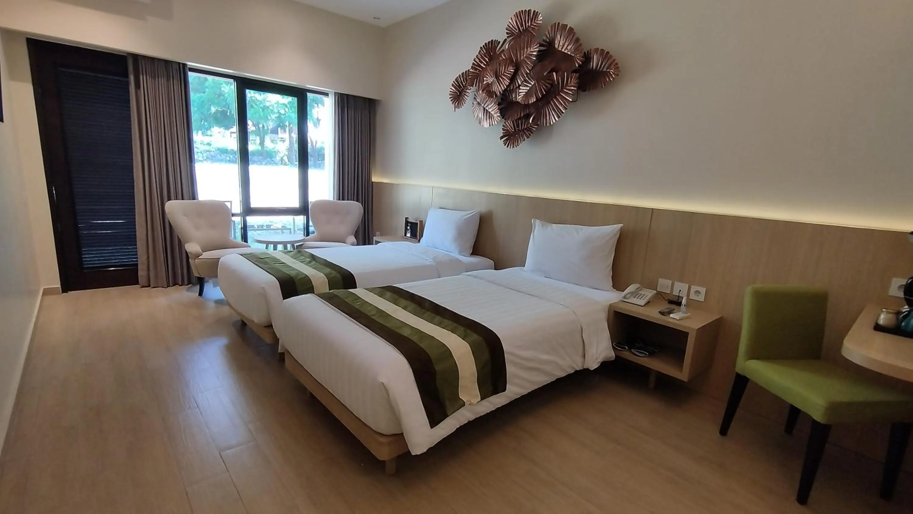 Bedroom, Bed in Grand Whiz Hotel Trawas Mojokerto