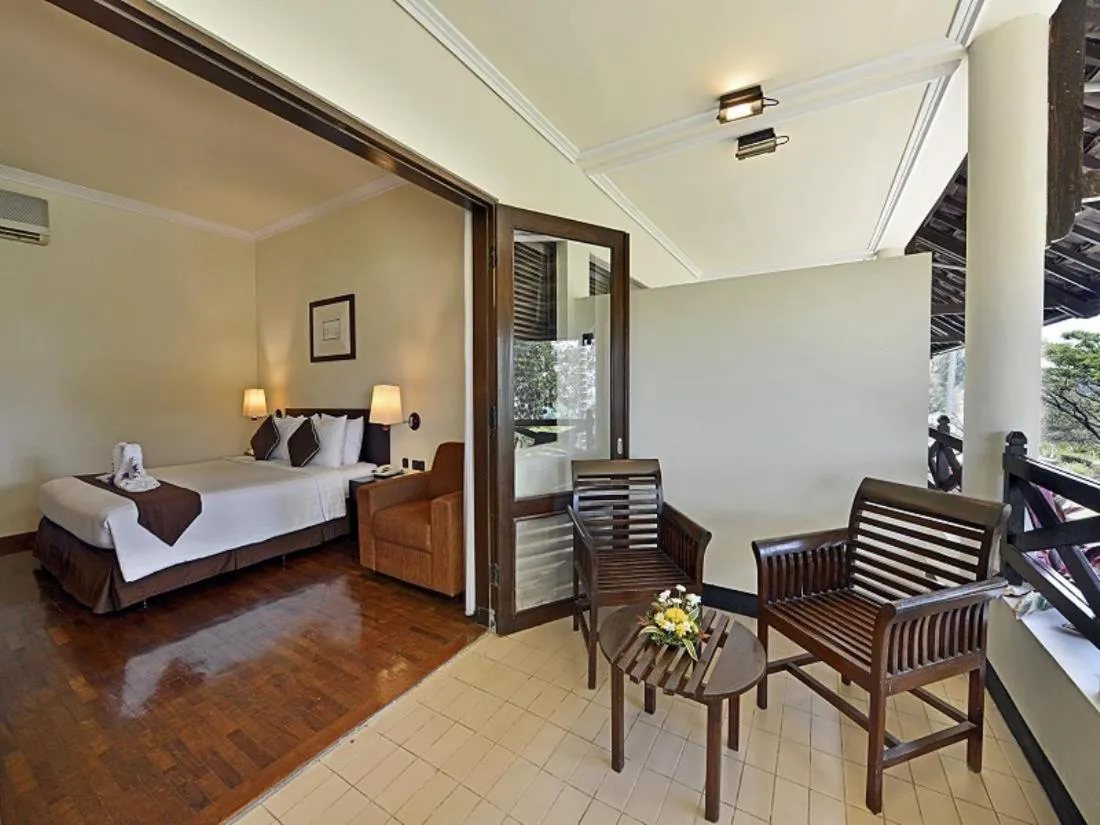 Bed in Grand Whiz Hotel Trawas Mojokerto