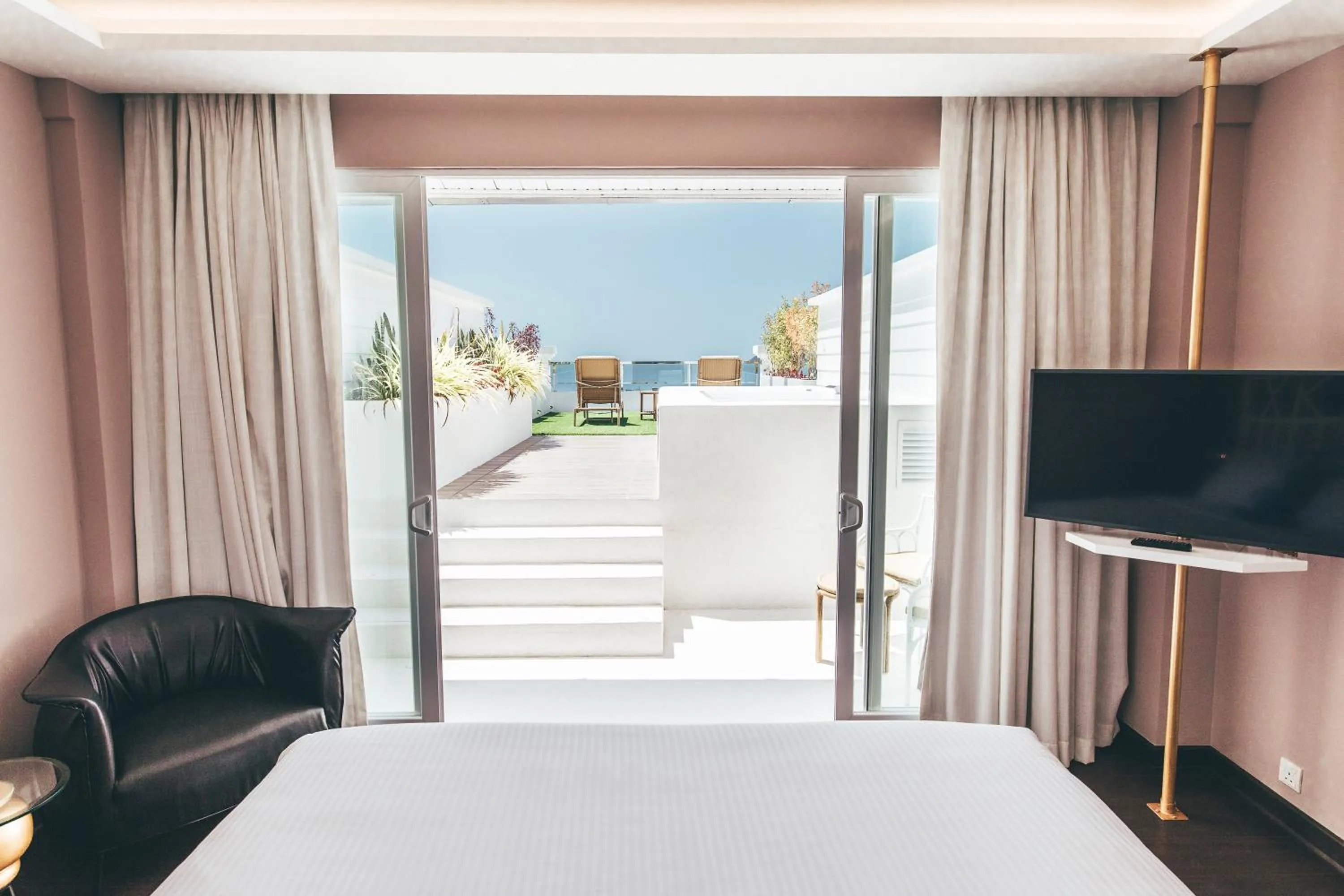 Seating area, Bed in Dash Resort Langkawi