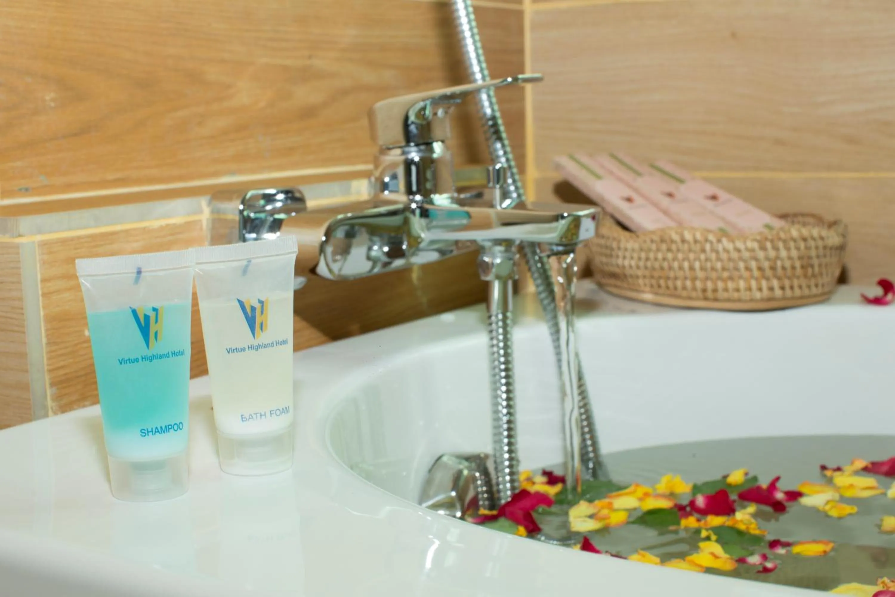 Property logo or sign in Virtue Highland Hotel