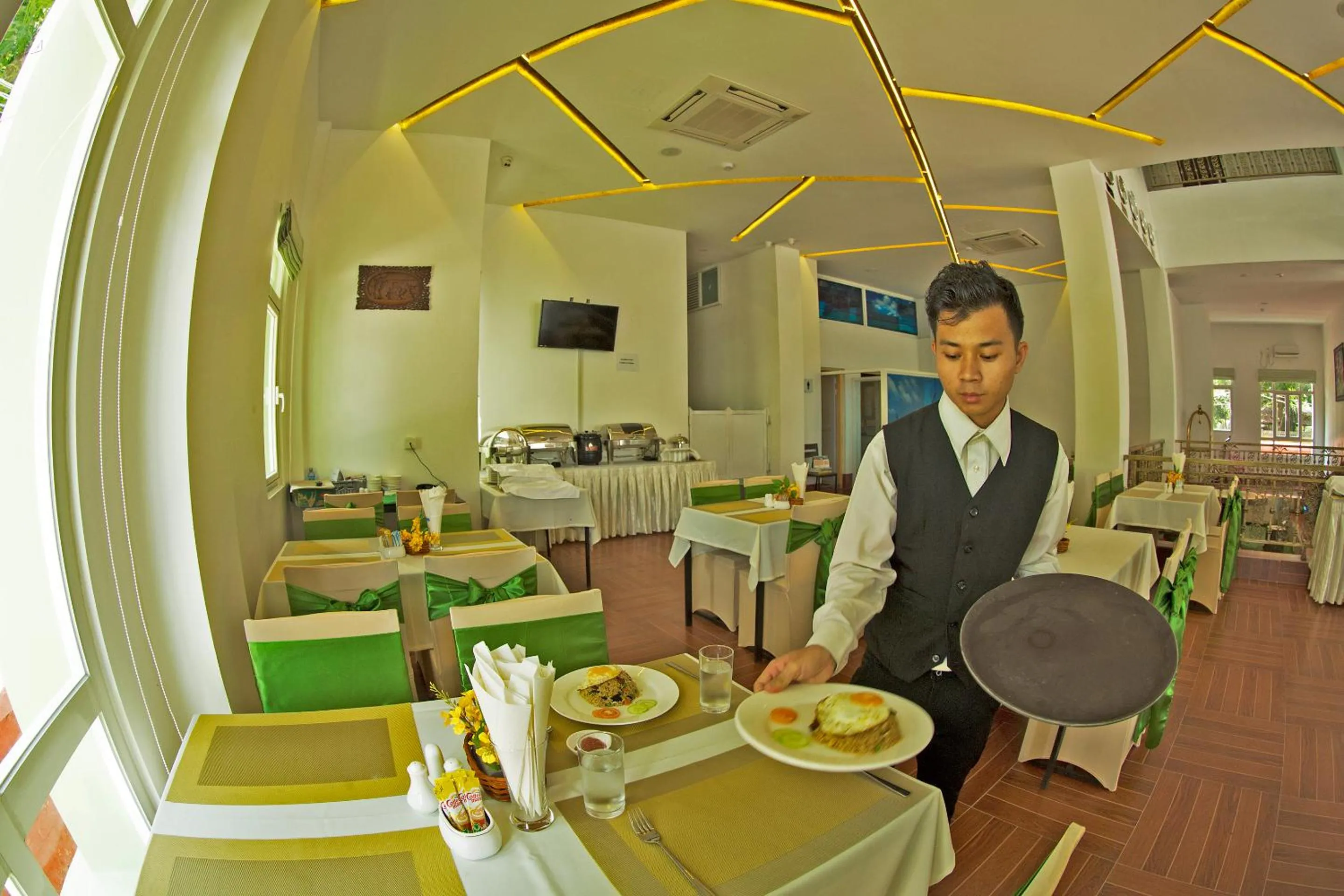 Breakfast in Virtue Highland Hotel