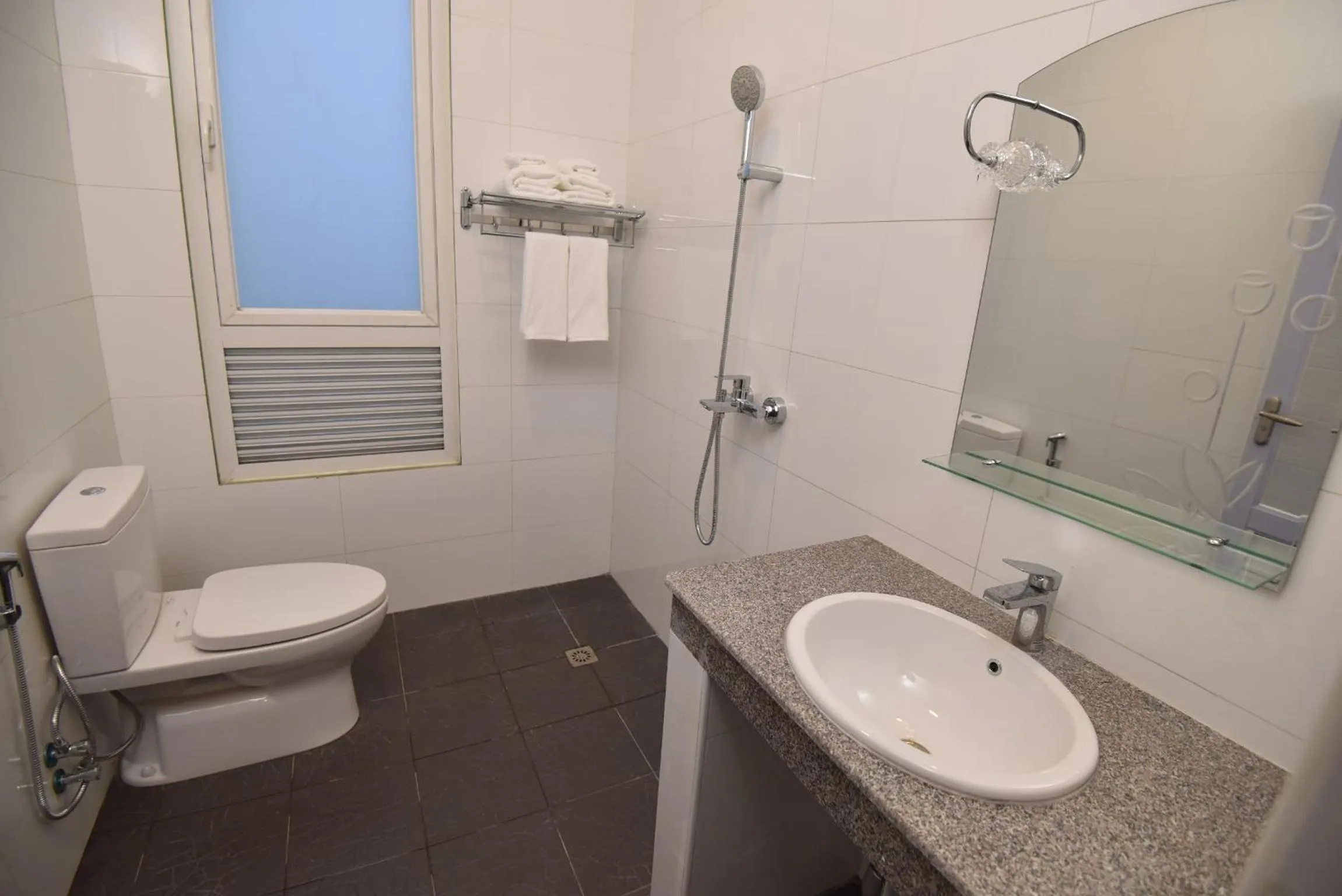 Bathroom in Virtue Highland Hotel