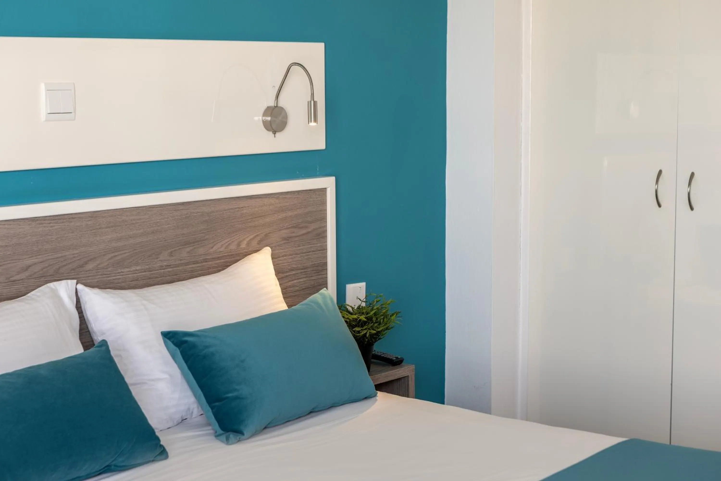 Bed in Lantiana Gardens ApartHotel