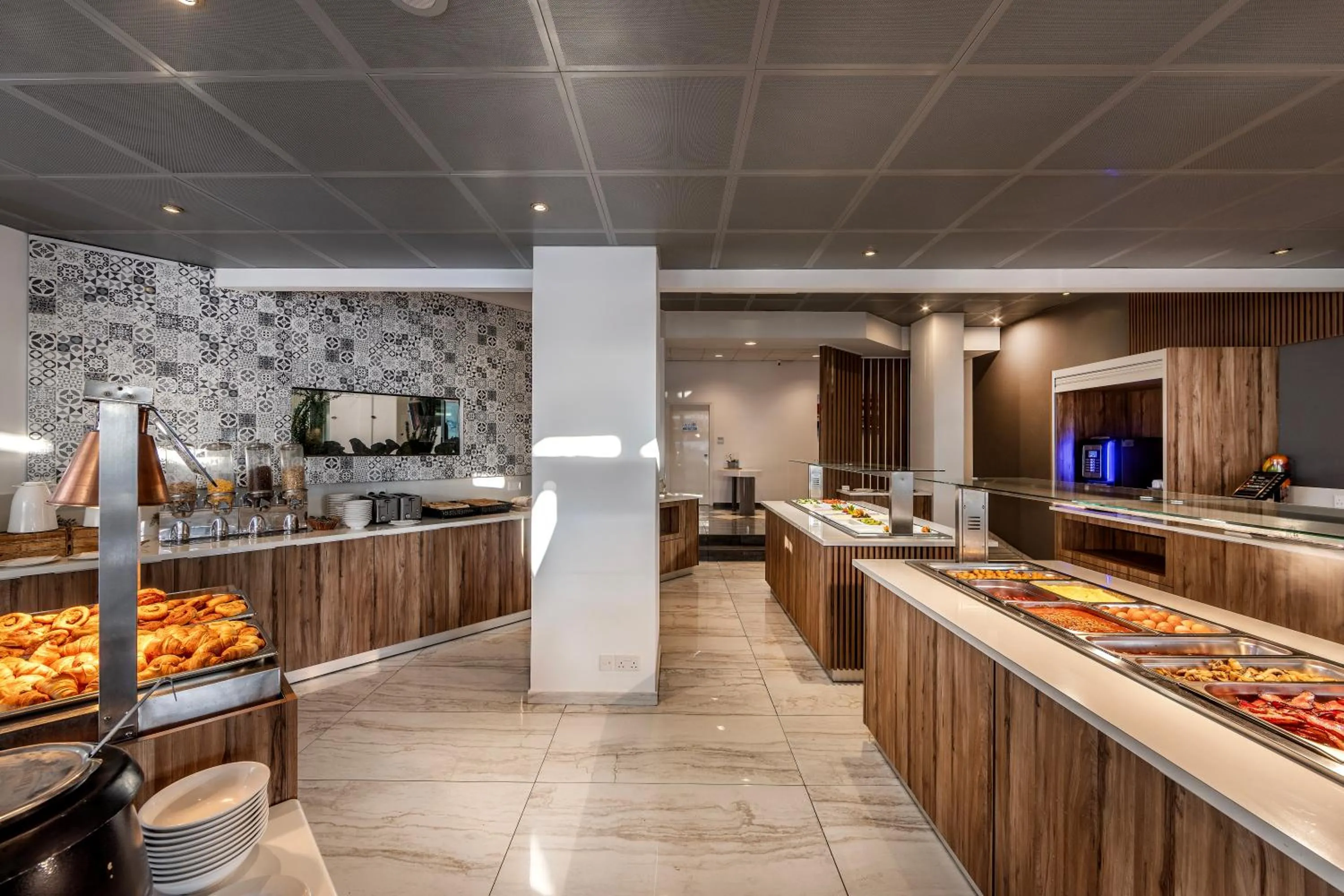 Lantiana Gardens ApartHotel