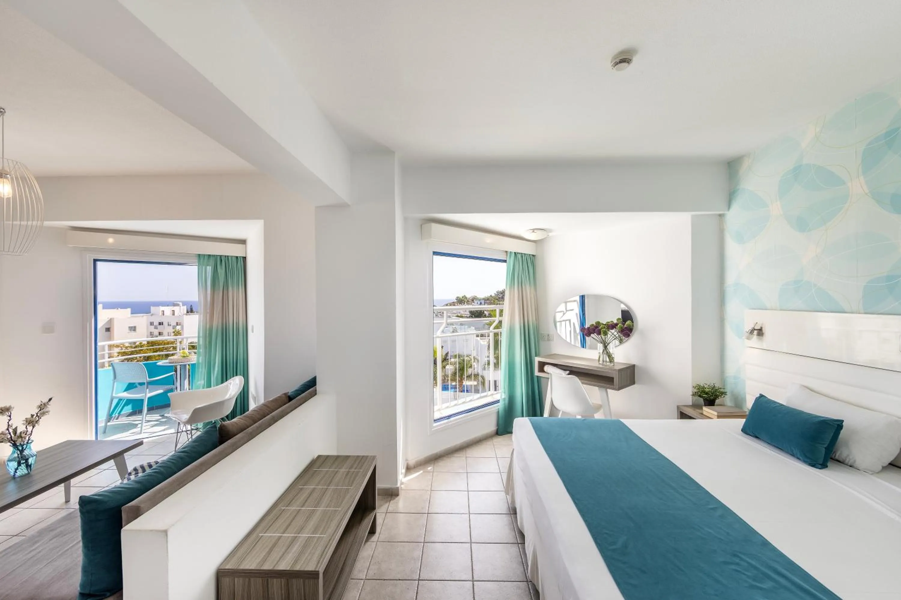 Bed in Lantiana Gardens ApartHotel