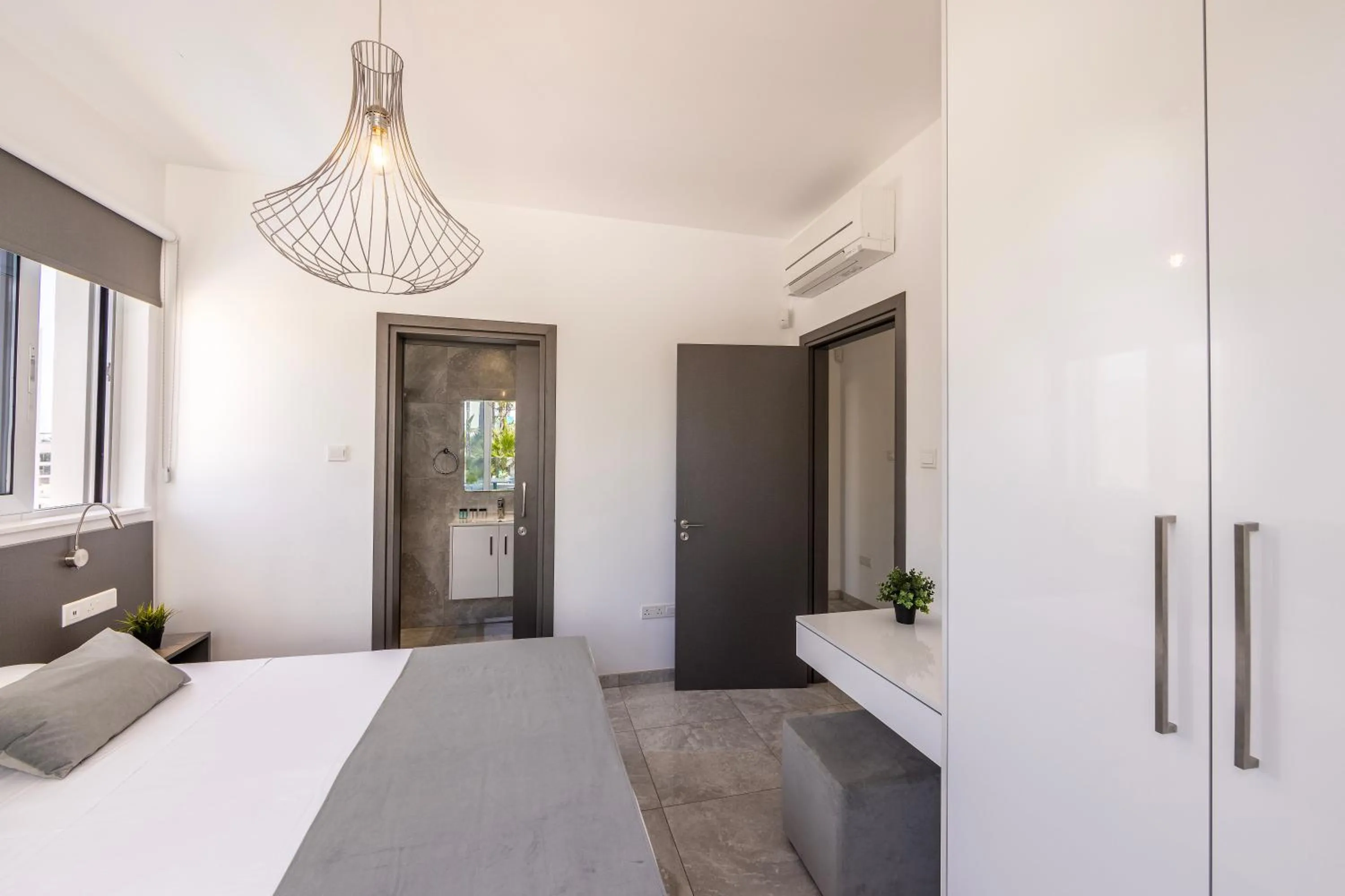 Bed in Lantiana Gardens ApartHotel