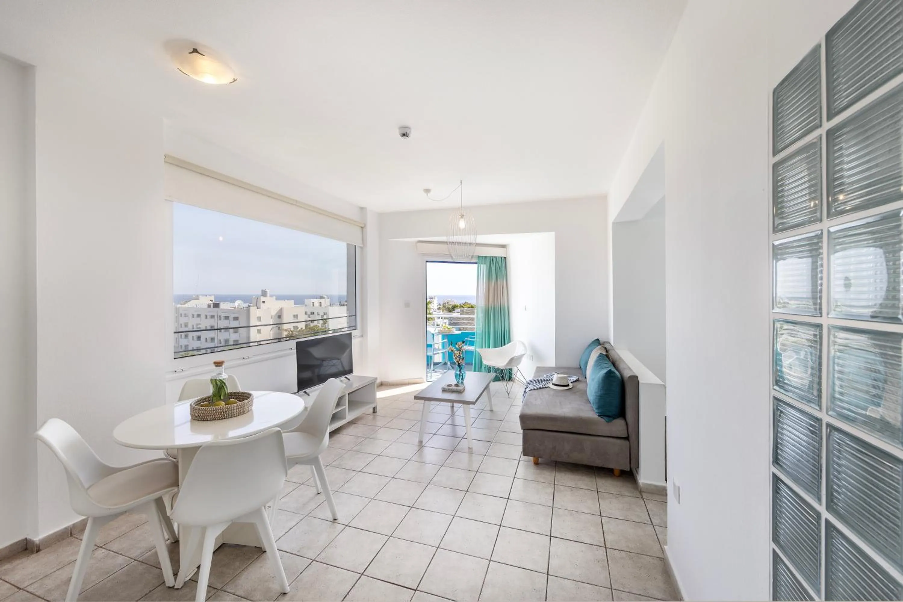 Lantiana Gardens ApartHotel