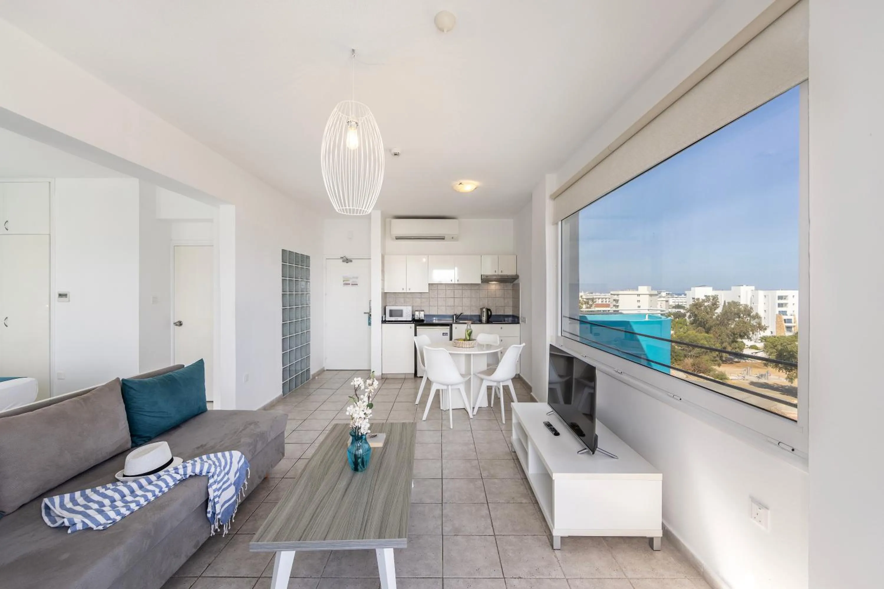 Lantiana Gardens ApartHotel