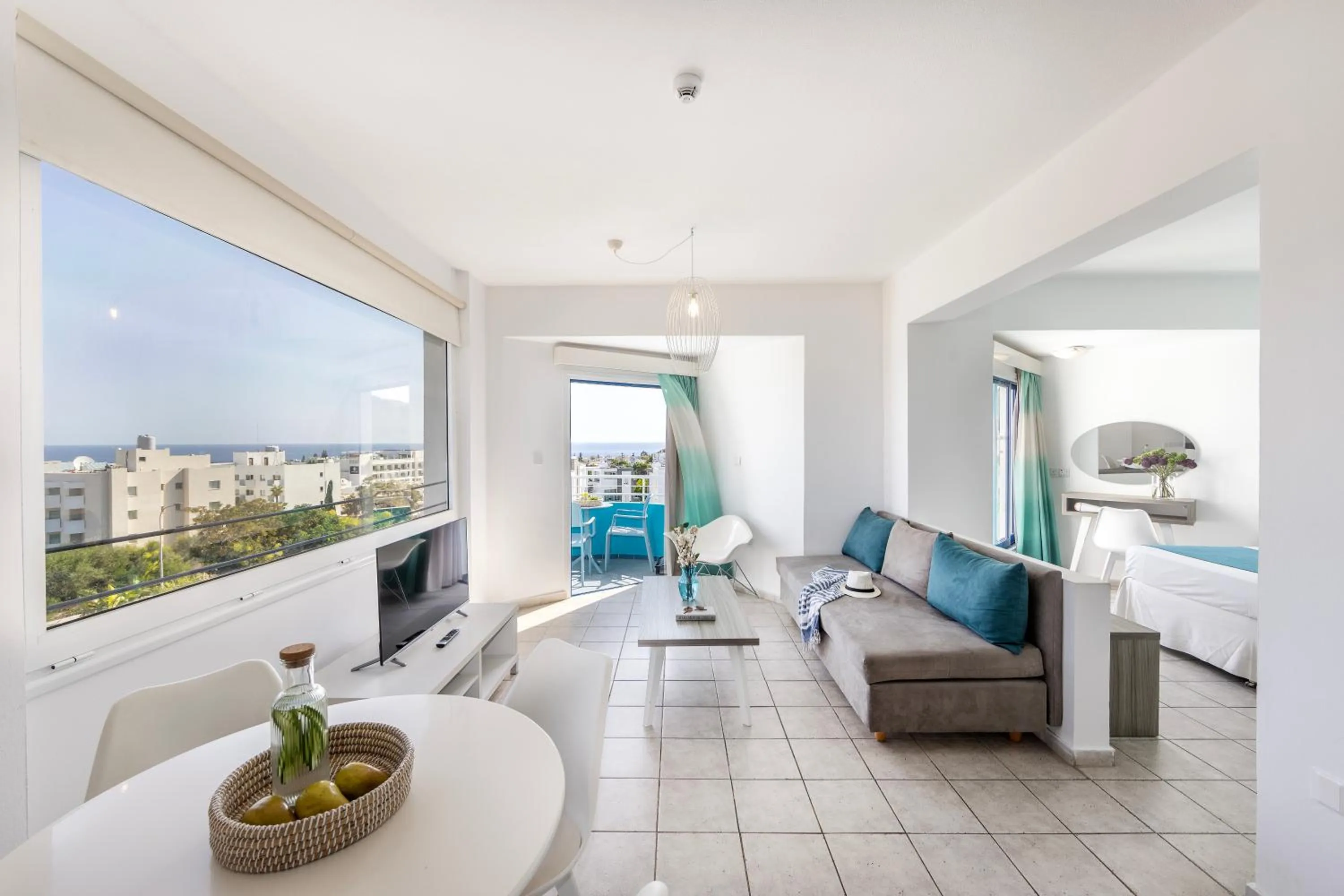 Lantiana Gardens ApartHotel