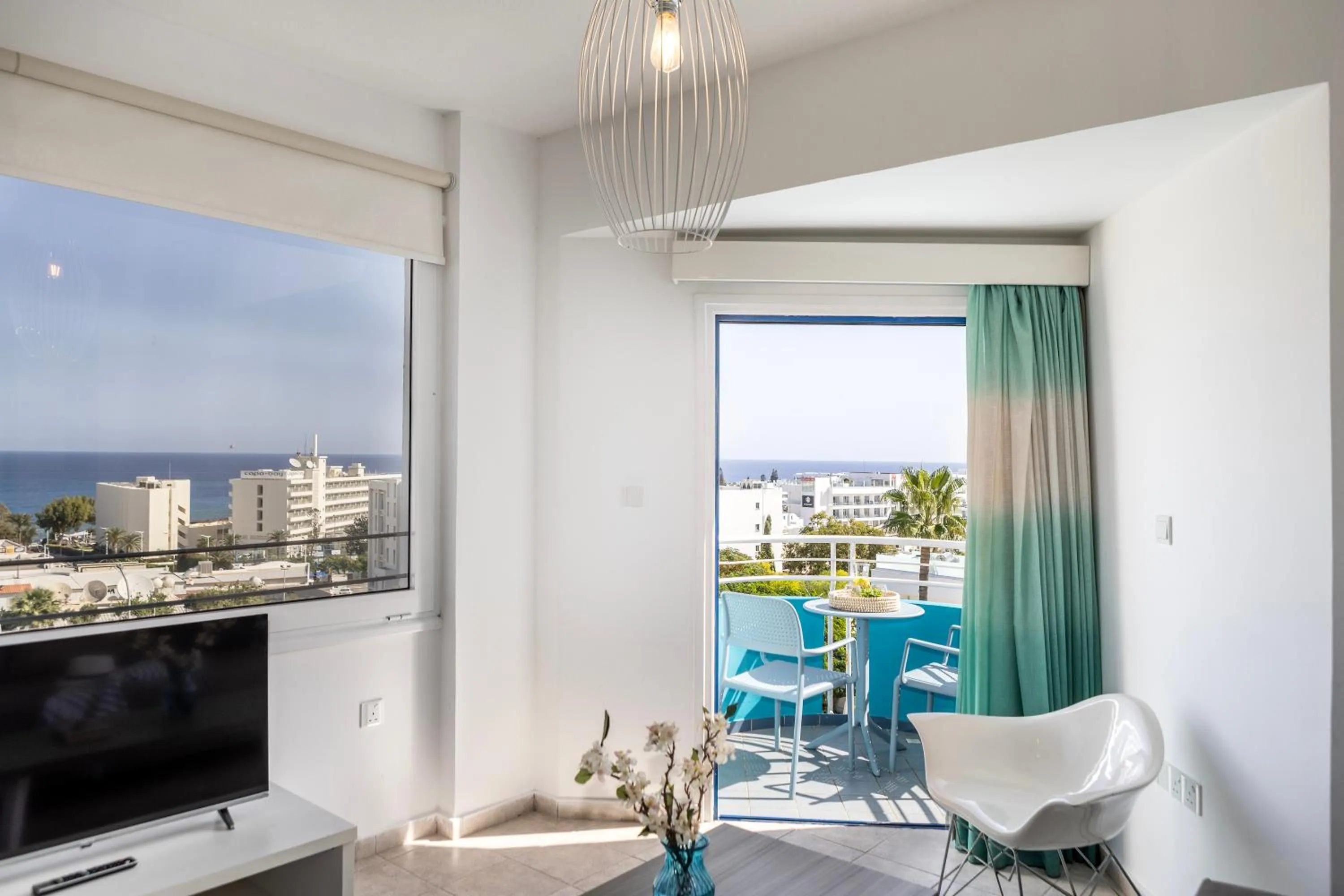 Lantiana Gardens ApartHotel