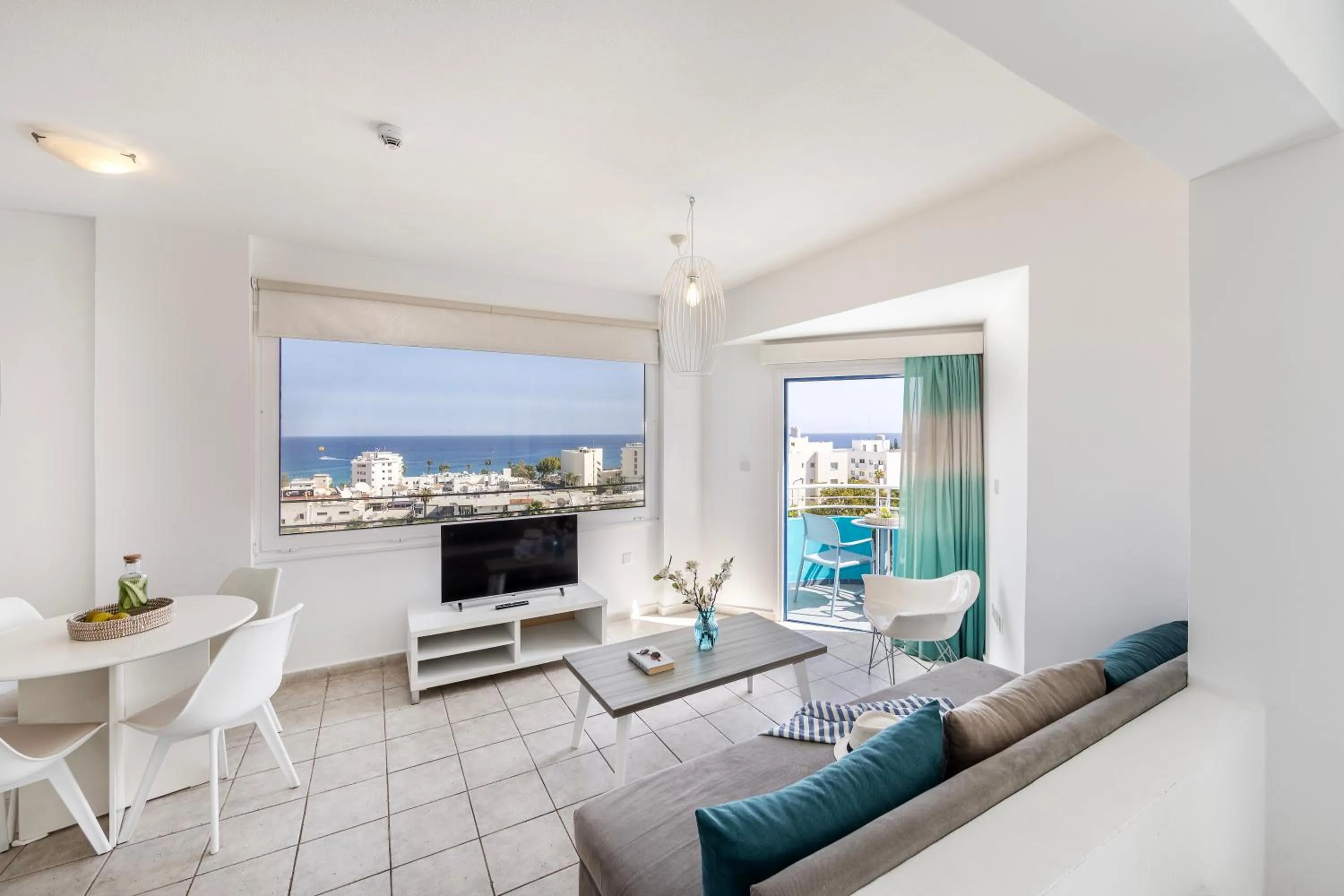 Lantiana Gardens ApartHotel