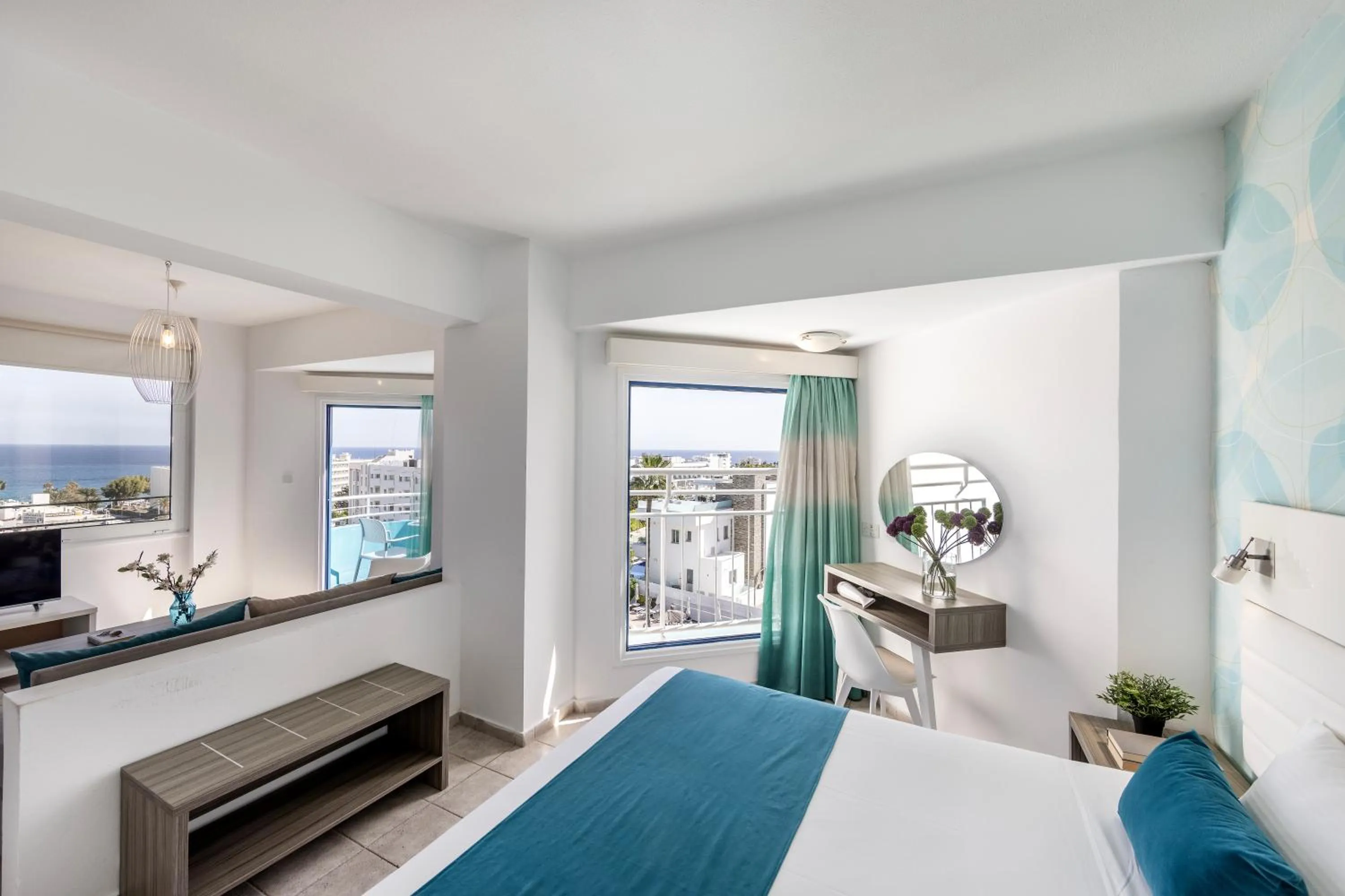 Bed in Lantiana Gardens ApartHotel