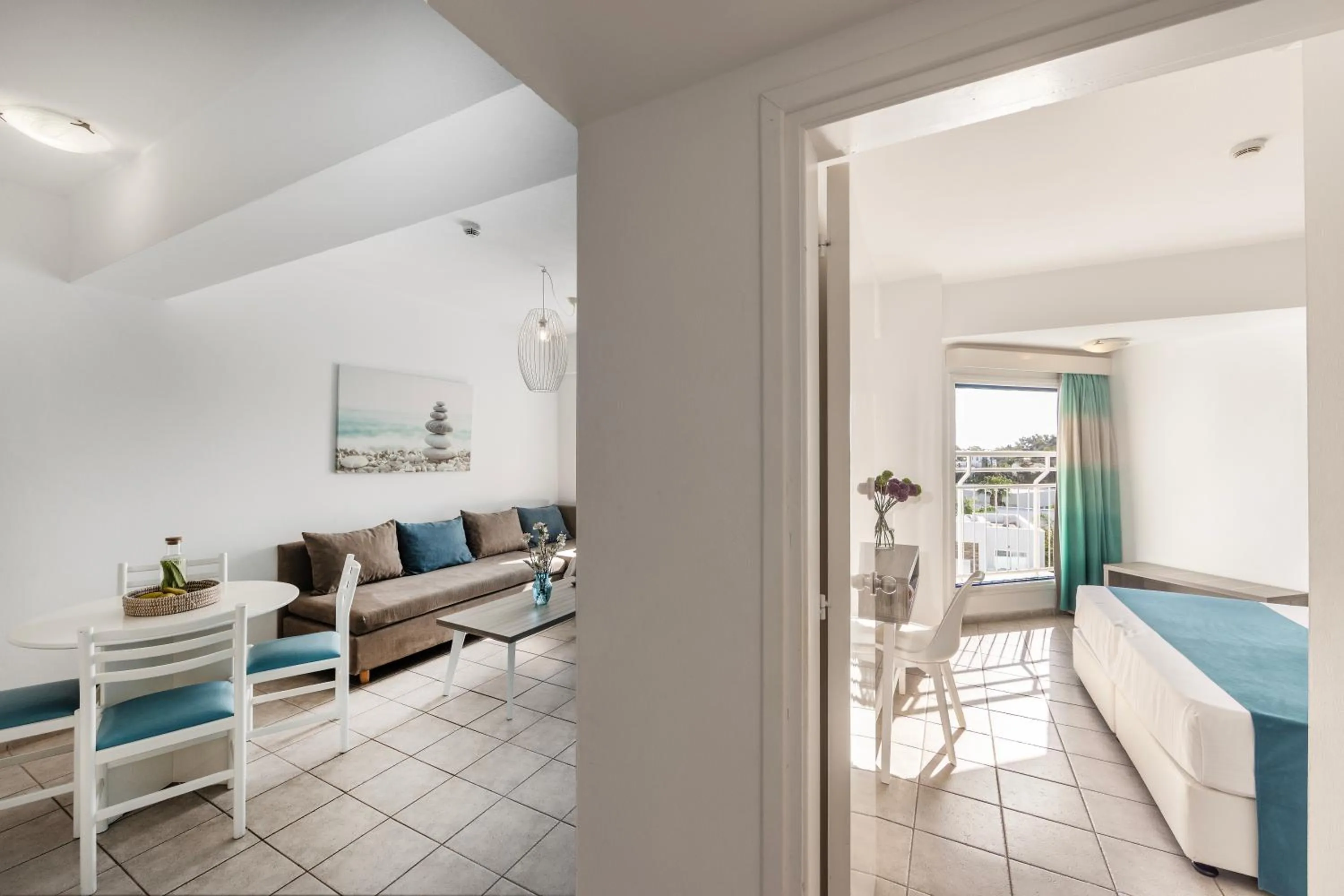 Lantiana Gardens ApartHotel