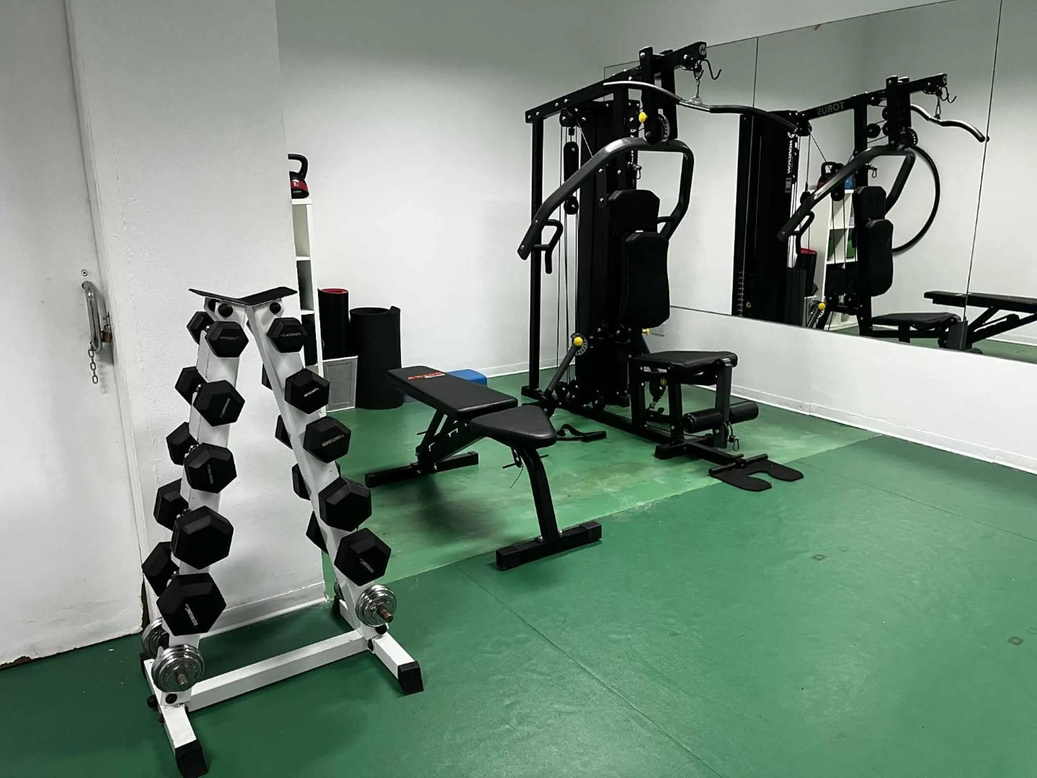 Fitness centre/facilities in Lantiana Gardens ApartHotel