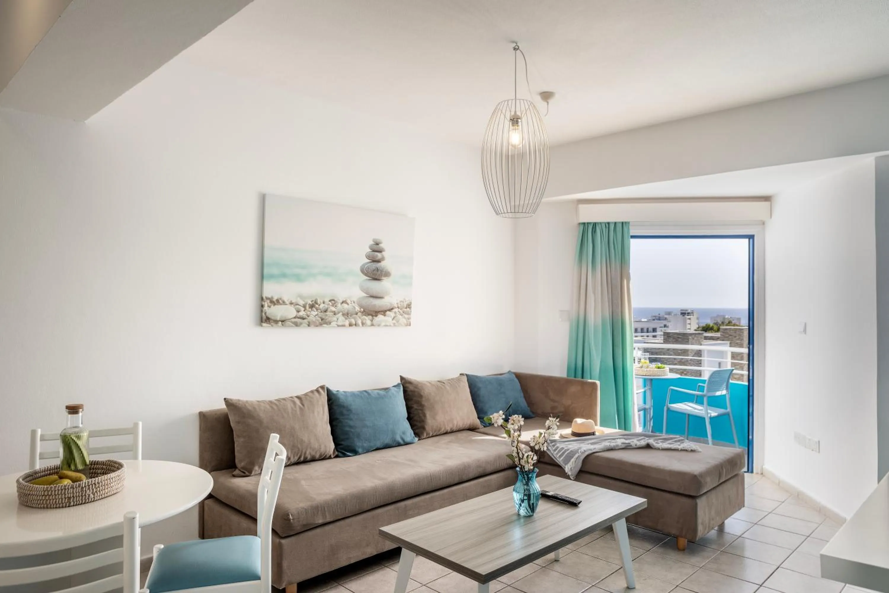 Lantiana Gardens ApartHotel