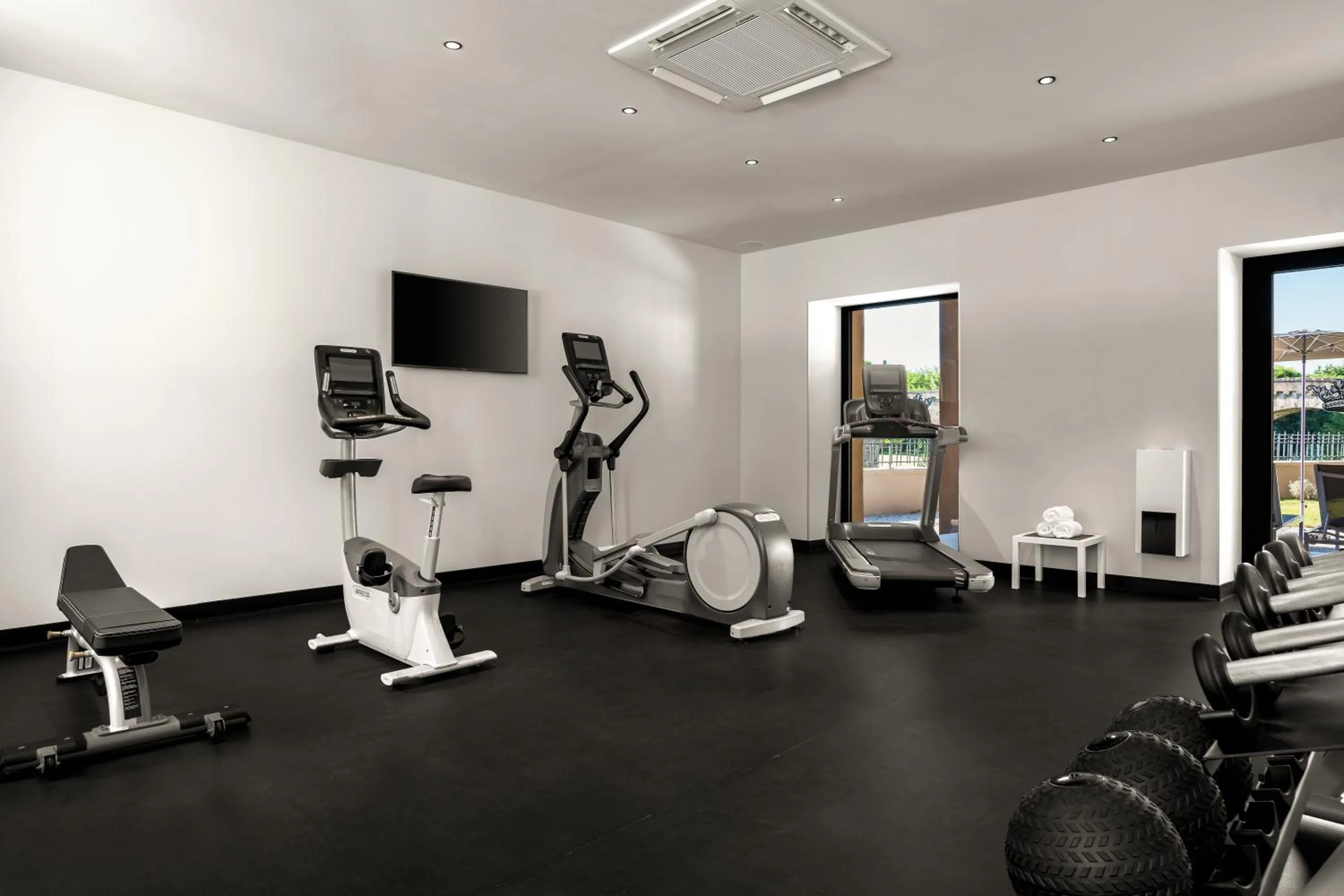 Fitness centre/facilities in Hotel du Roi & Spa by SOWELL COLLECTION
