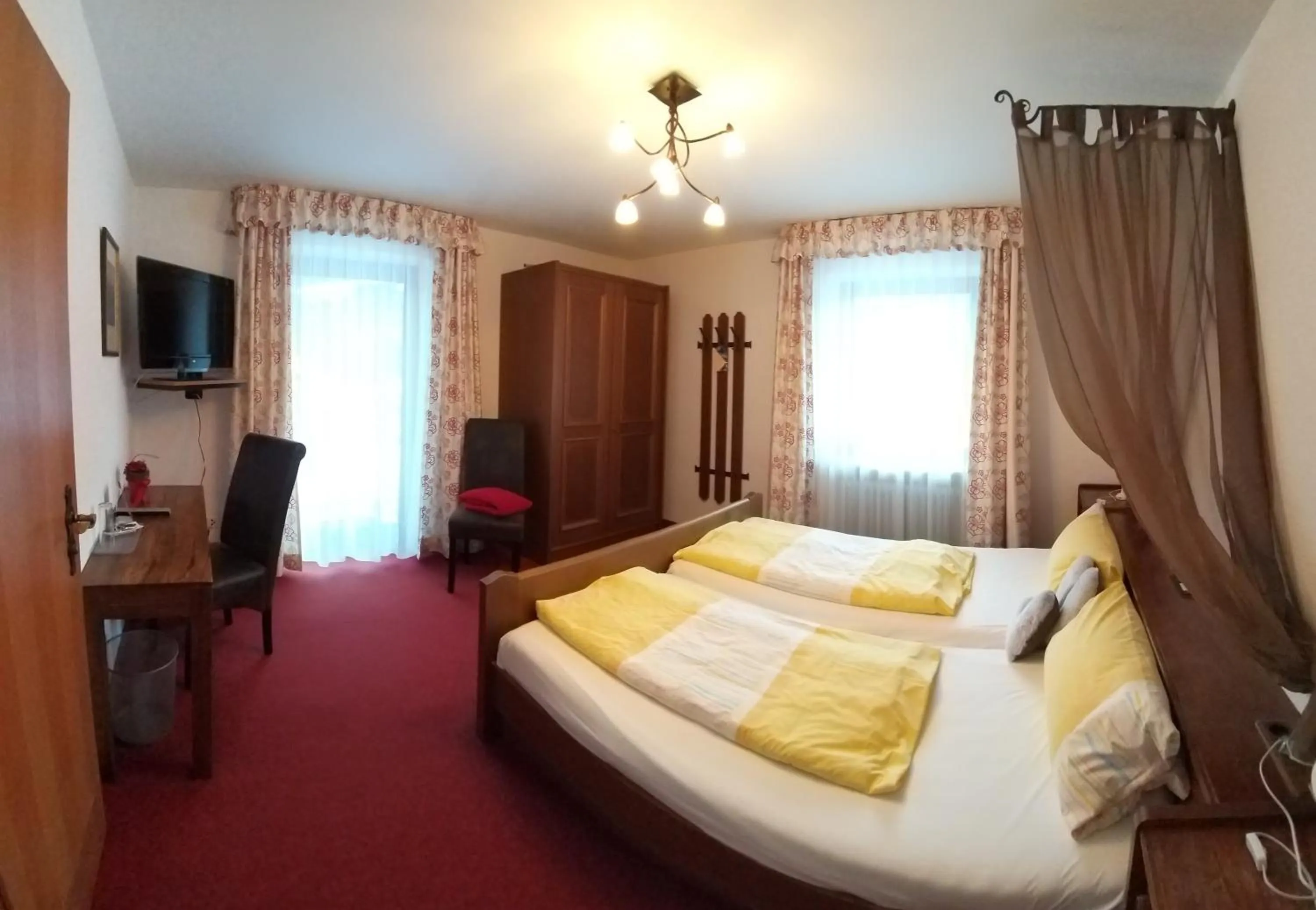 Bed in Tourist Hotel Boehm